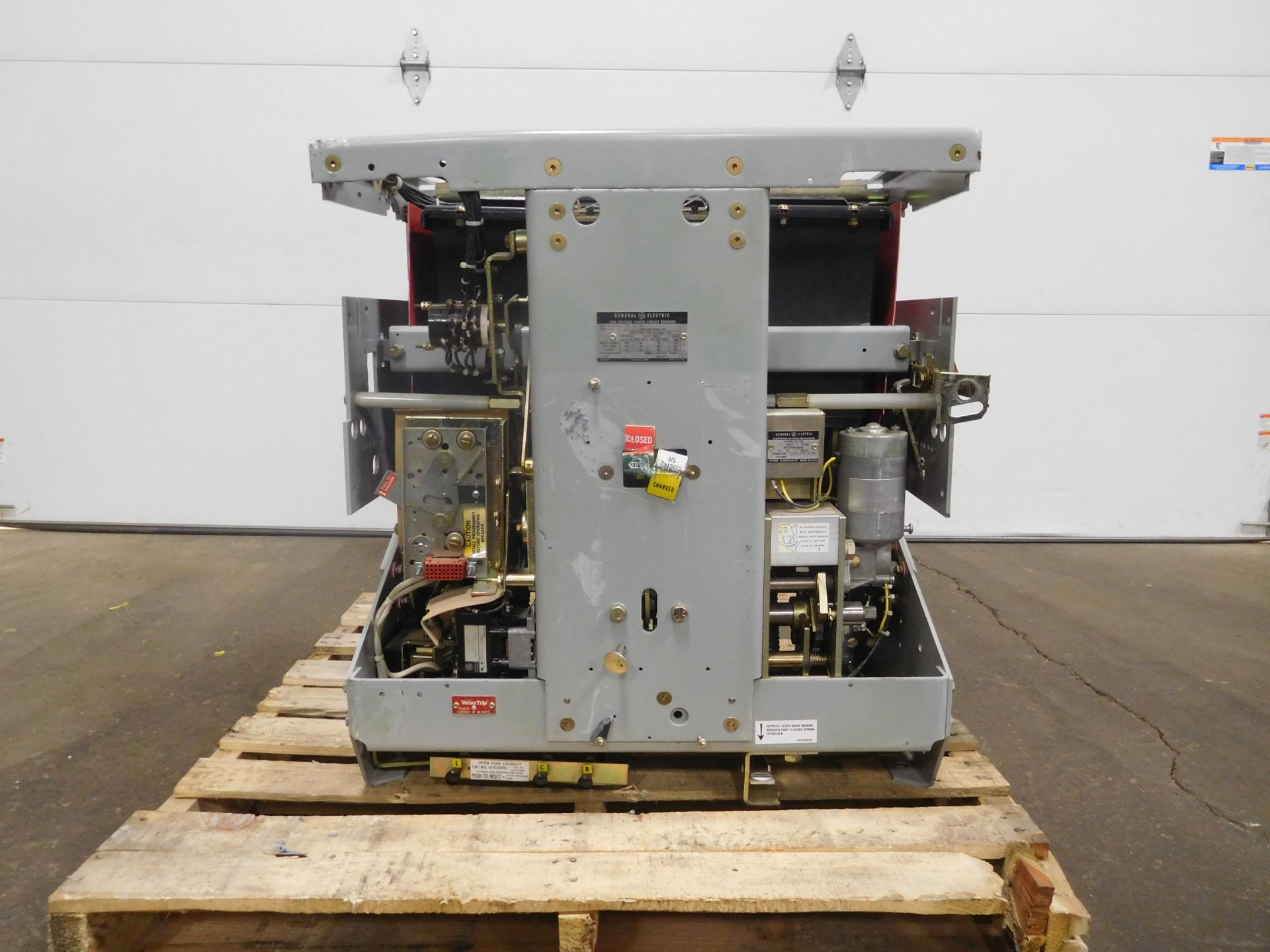 GE AKR-7F-100 4000 Amp Low Voltage Power Circuit Breaker - Image 2 of 10