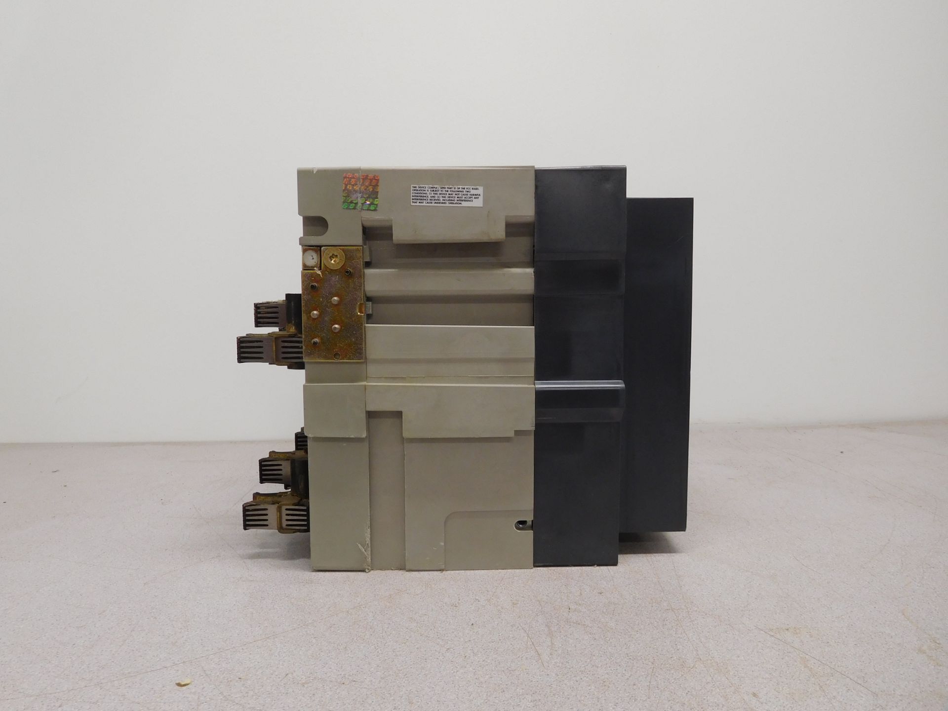 Square D NW 08 H1 Masterpact 800 Amp Low-Voltage Power Circuit Breaker - Image 7 of 7
