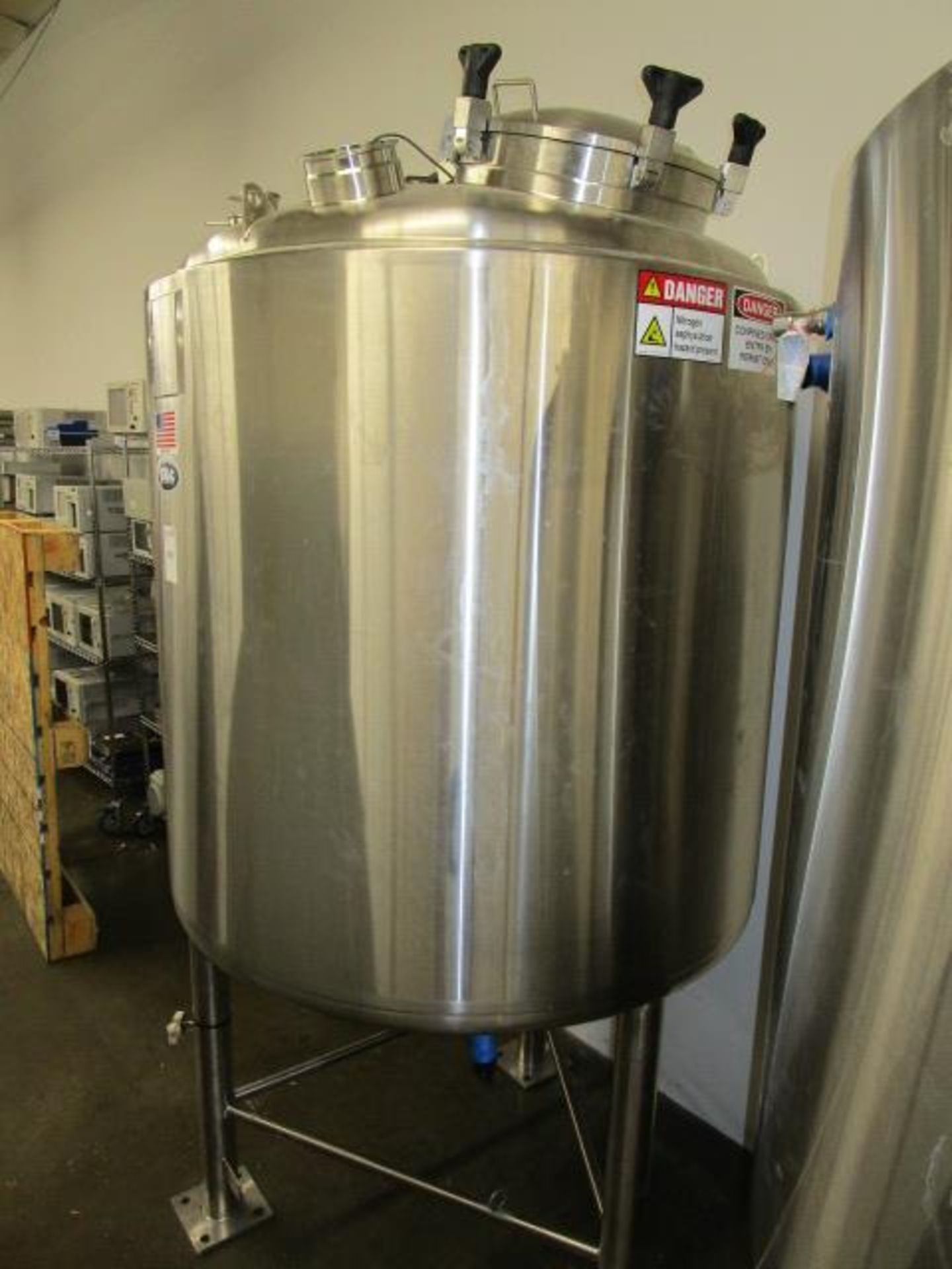 T & C Stainless 1400 Liter 316L & 304L Stainless Steel Jacketed Coned Bottomed Reactor Tank w/ - Image 4 of 14