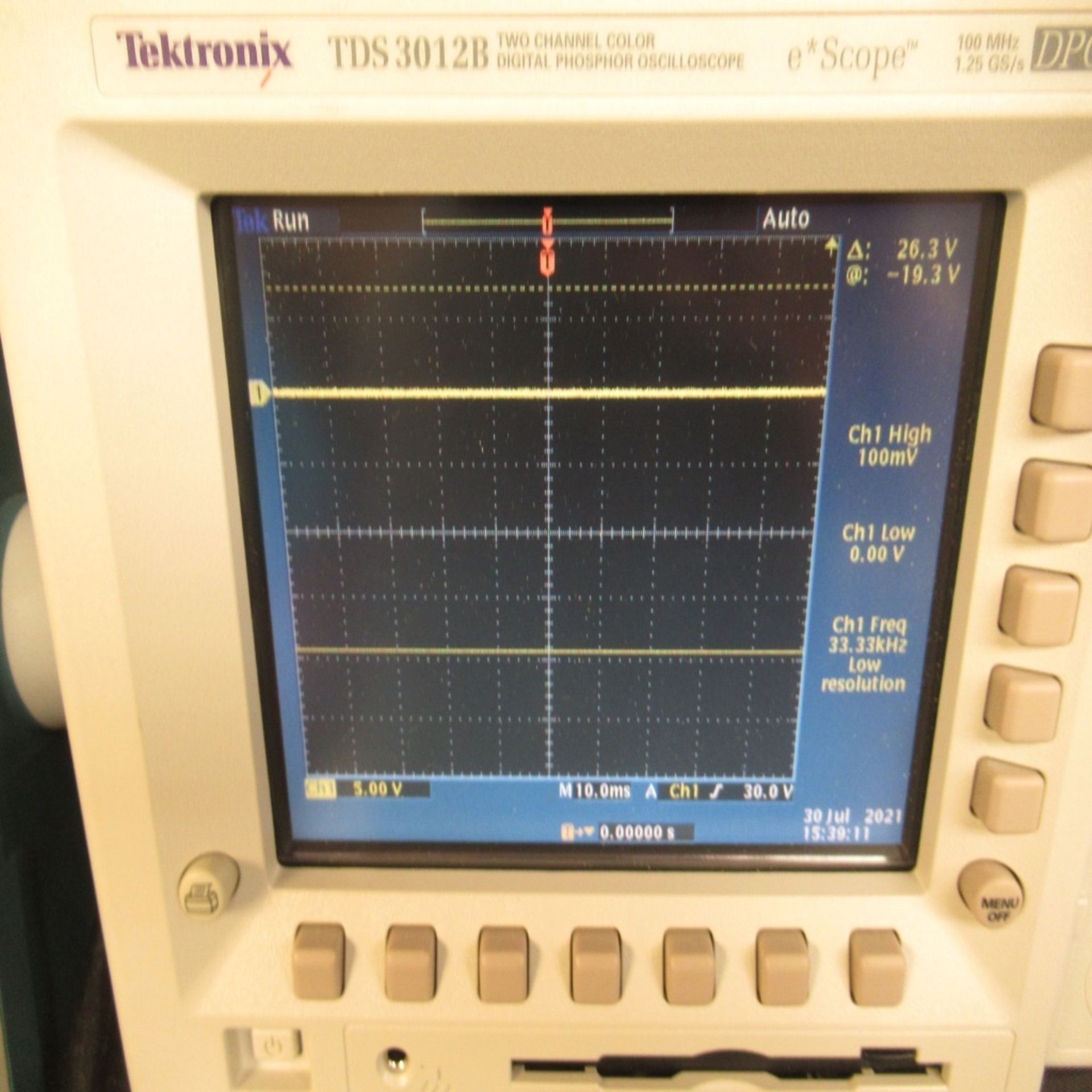 LOT OF 4 TEKTRONIX TDS3012B TWO CHANNEL DIGITAL PHOSPHOR OSCILLOSCOPES, WITH PADDED CARRY CASES AND - Image 4 of 14