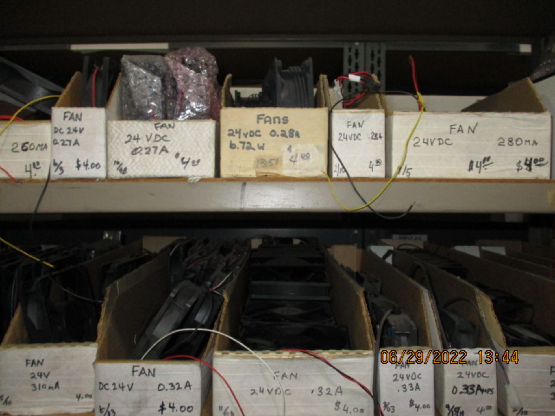CONTENTS OF SHELVING UNIT CONSISTING OF ASSORTMENT OF FANS - Image 3 of 13