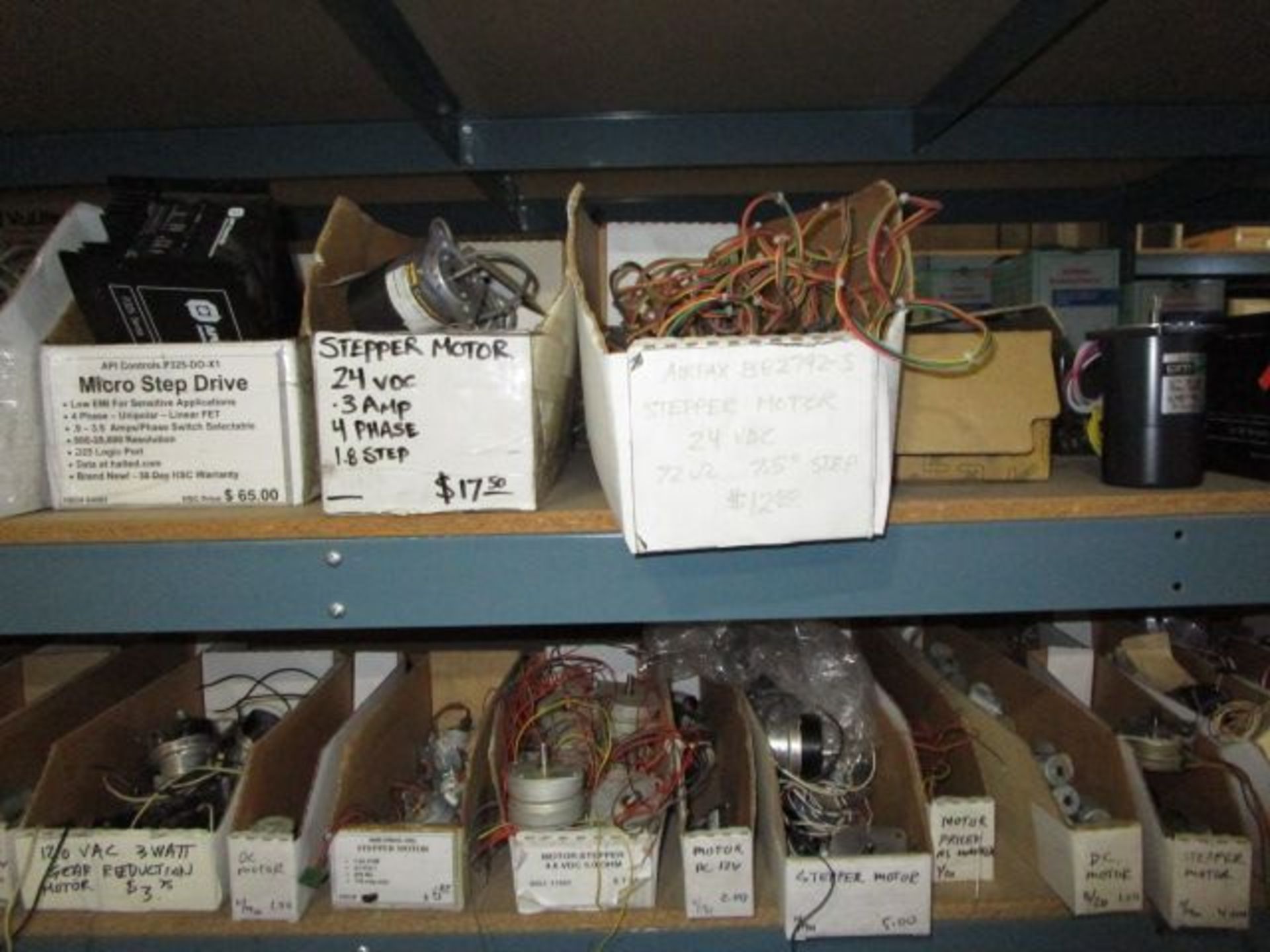 SHELVING UNIT OF ASSORTMENT OF MOTORS - Image 3 of 13