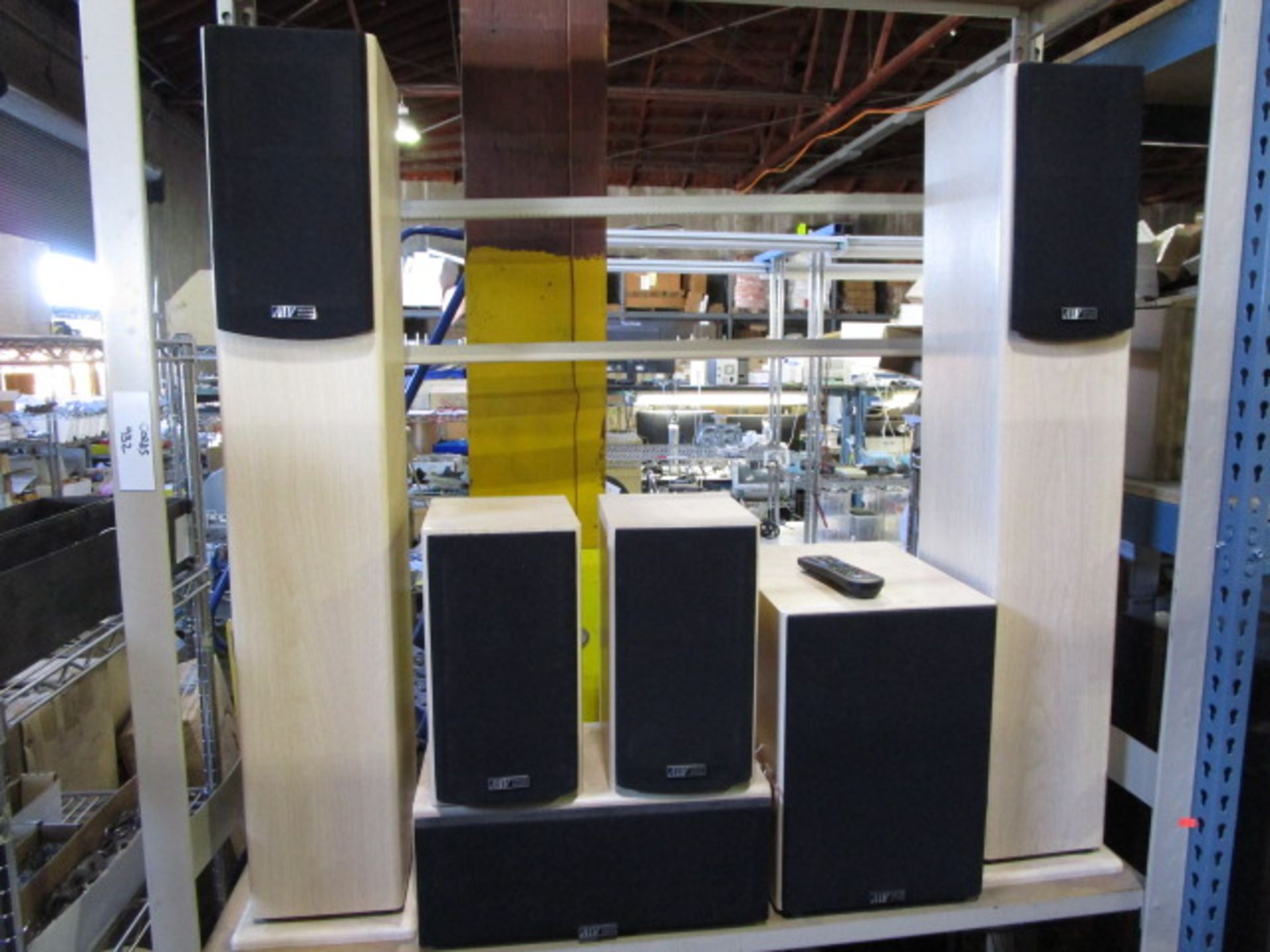 SHELVING UNIT OF SPEAKERS AND MONITOR - Image 2 of 5