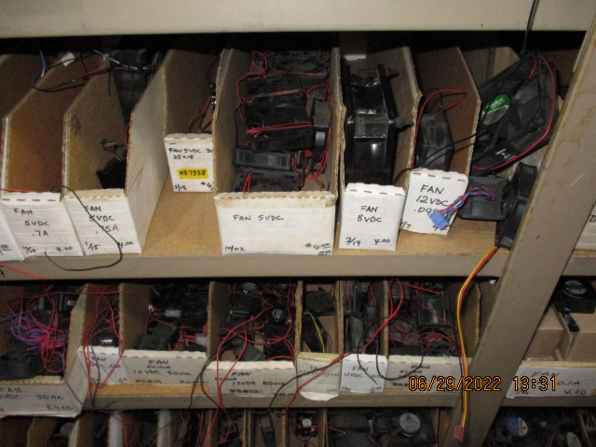 CONTENTS OF SHELVING UNIT CONSISTING OF ASSORTMENT OF FANS - Image 16 of 19