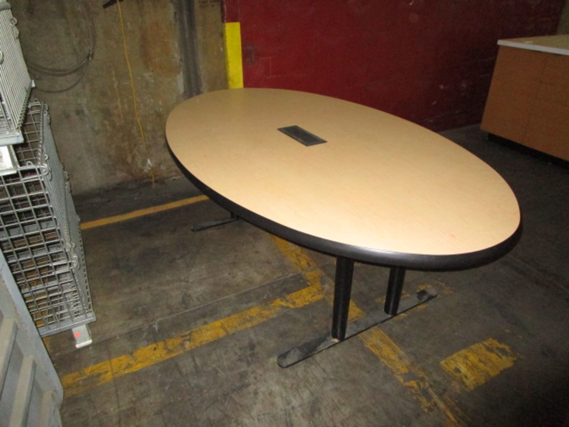 LOT TO INLCUDE OVAL TABLE - Image 4 of 4