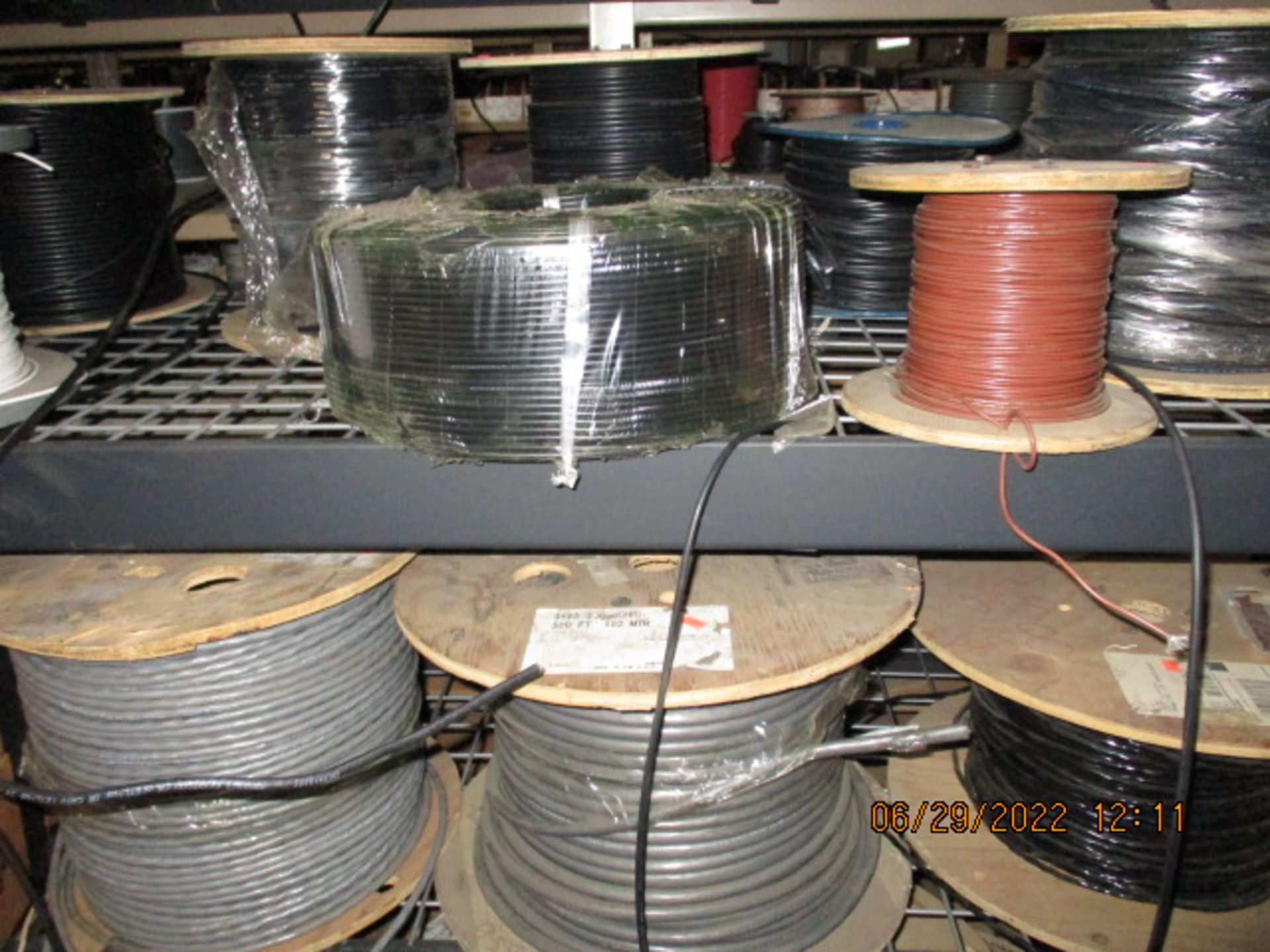 CONTENTS OF SHELVING UNIT CONSISTING OF ASSORTMENT OF CABLE/WIRE - Image 6 of 10