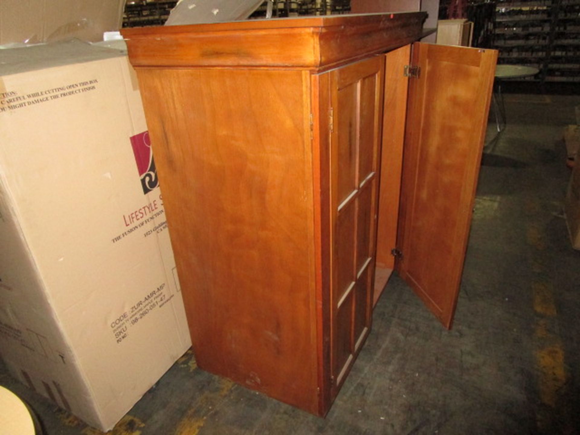 LOT TO INLCUDE WOODEN DRESSER - Image 5 of 5