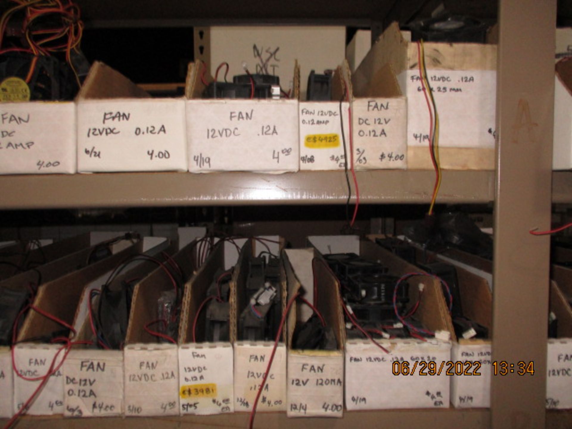 CONTENTS OF SHELVING UNIT CONSISTING OF ASSORTMENT OF FANS - Image 4 of 13