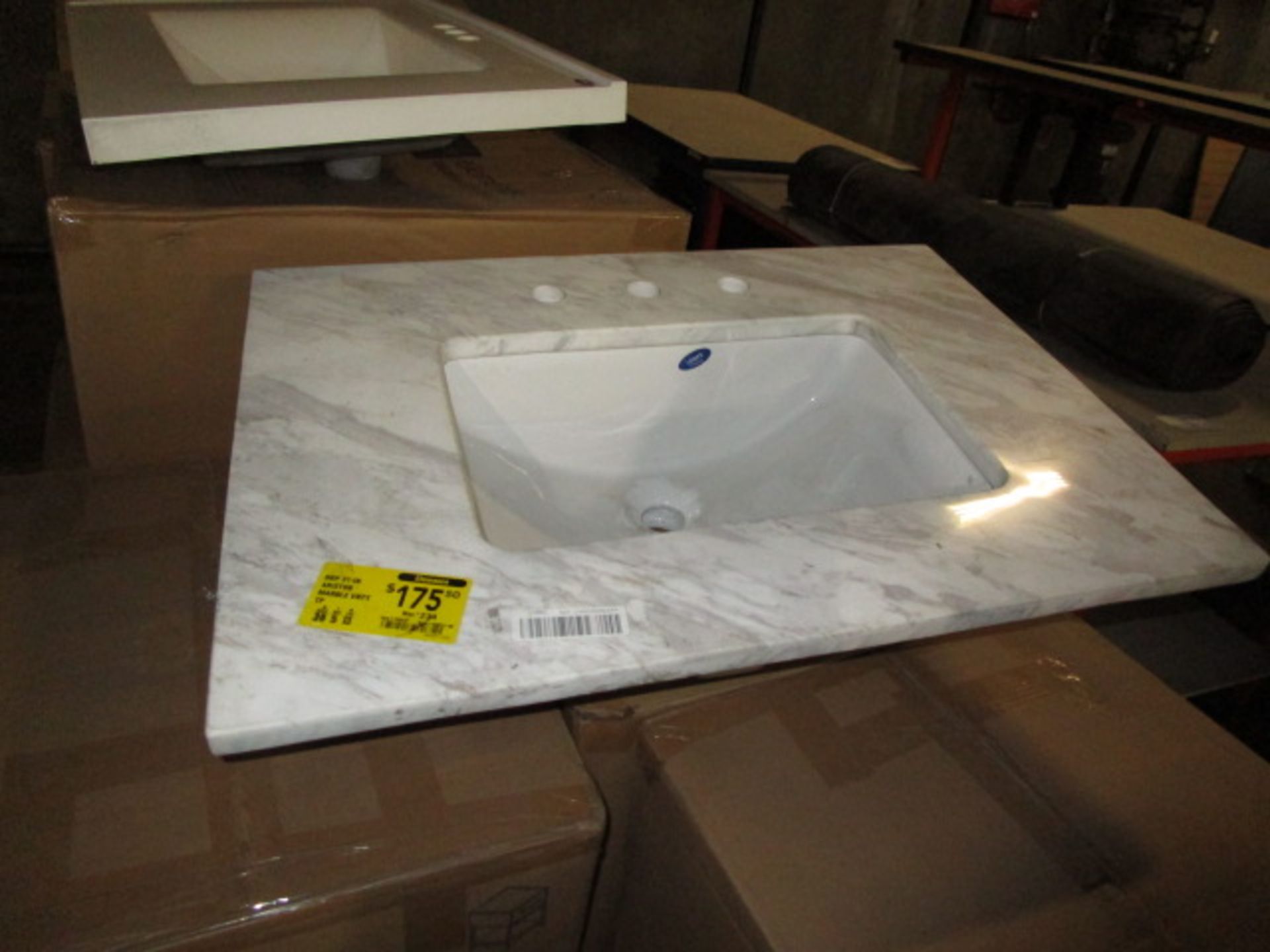 PALLET OF SINKS - Image 2 of 4