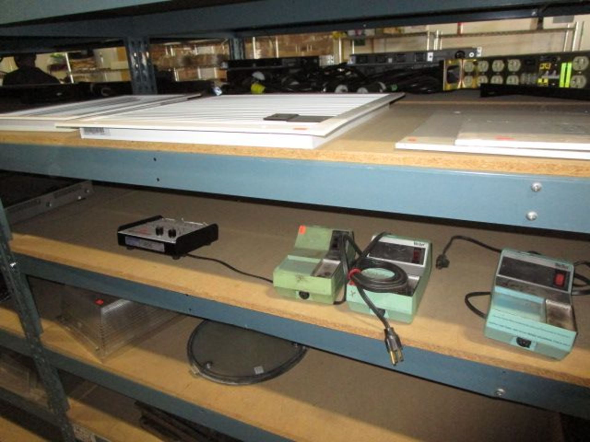 SHELVING UNIT OF ASSORTMENT OF MISC ELECTRONICS - Image 4 of 9