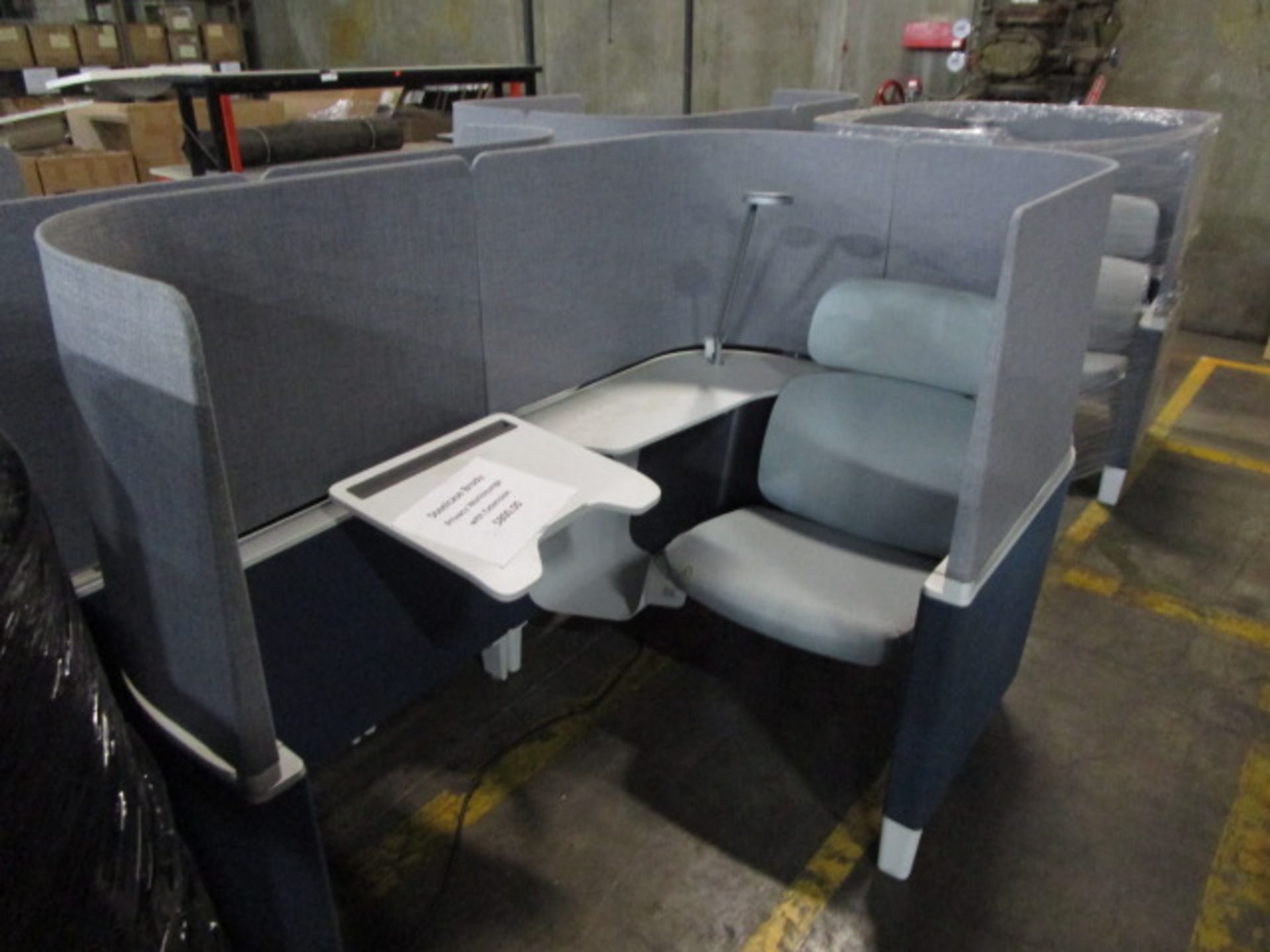 LOT TO INLCUDE STEELCASE PRIVACY POD W/ EXTENSION - Image 2 of 5