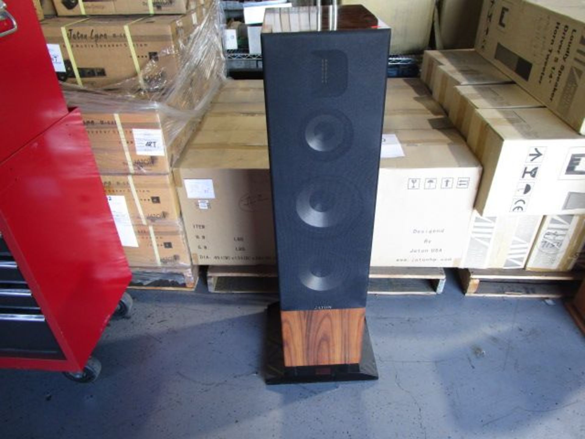 PALLET OF SPEAKERS