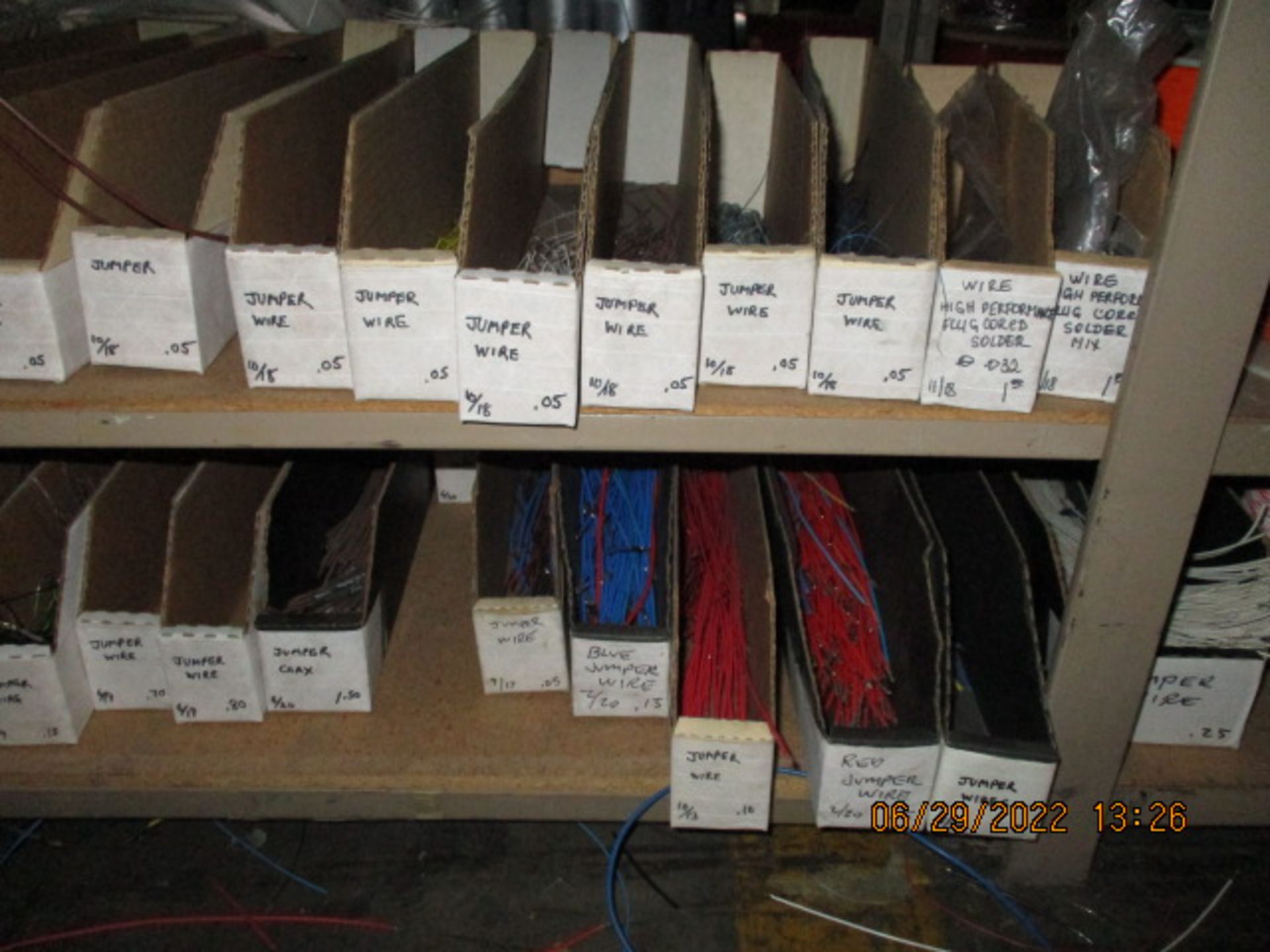 CONTENTS OF SHELVING UNIT CONSISTING OF ASSORTMENT OF JUMPER WIRES - Image 10 of 10