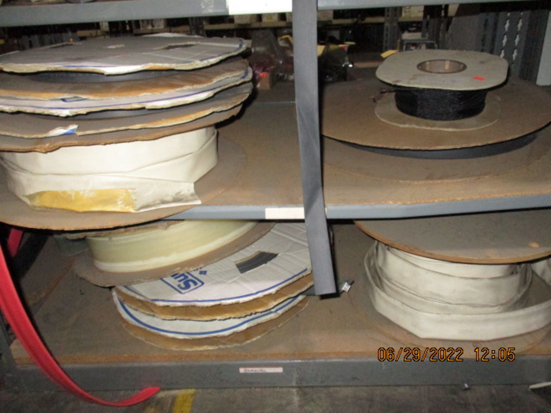 CONTENTS OF SHELVING UNIT CONSISTING OF ASSORTMENT OF TUBING - Image 10 of 11