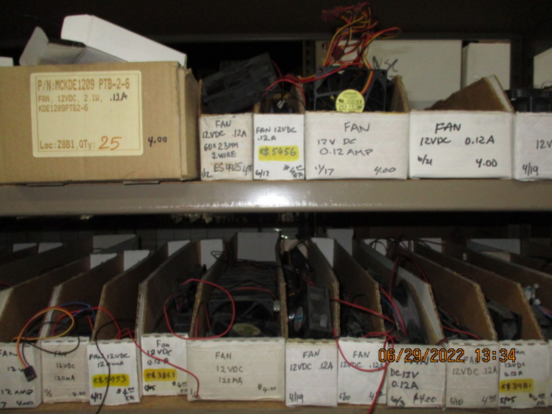 CONTENTS OF SHELVING UNIT CONSISTING OF ASSORTMENT OF FANS - Image 3 of 13