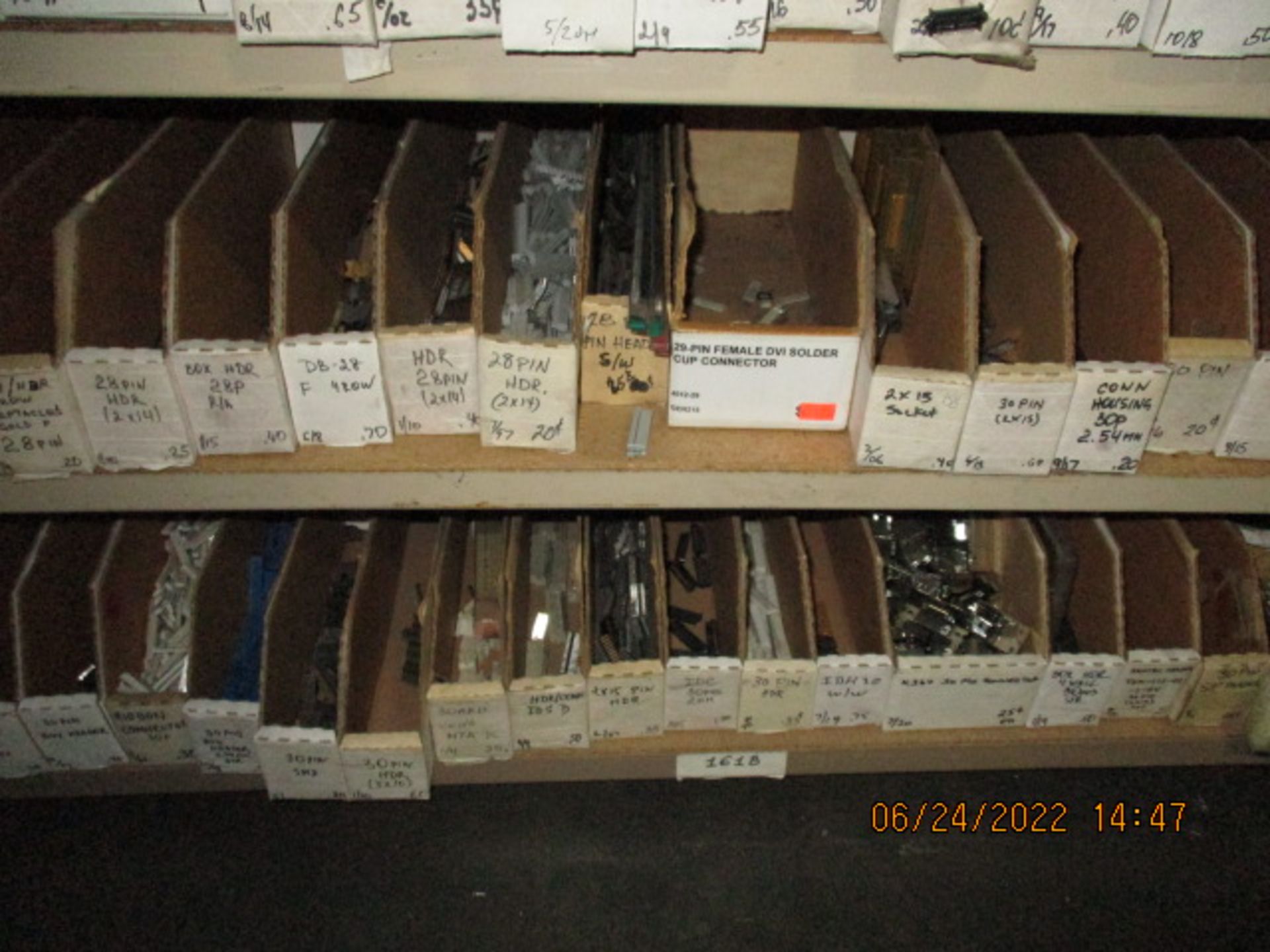CONTENTS OF SHELVING UNIT CONSISTING OF 25, 26, 27, 28, & 30 PIN CONNECTORS - Image 6 of 6
