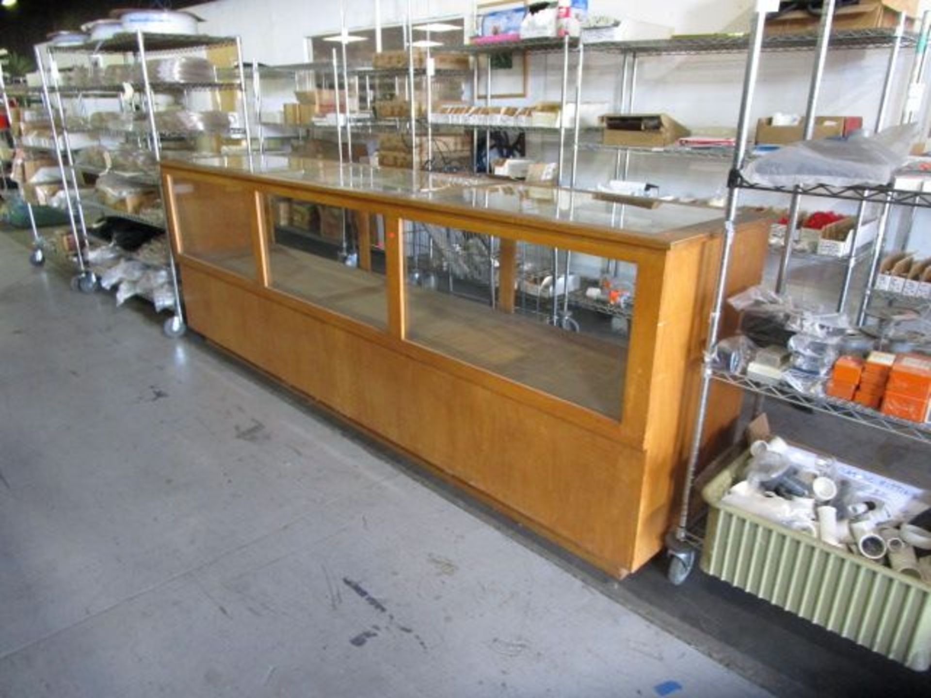 LOT TO INLCUDE 3-WINDOW DISPLAY CASE - Image 3 of 4