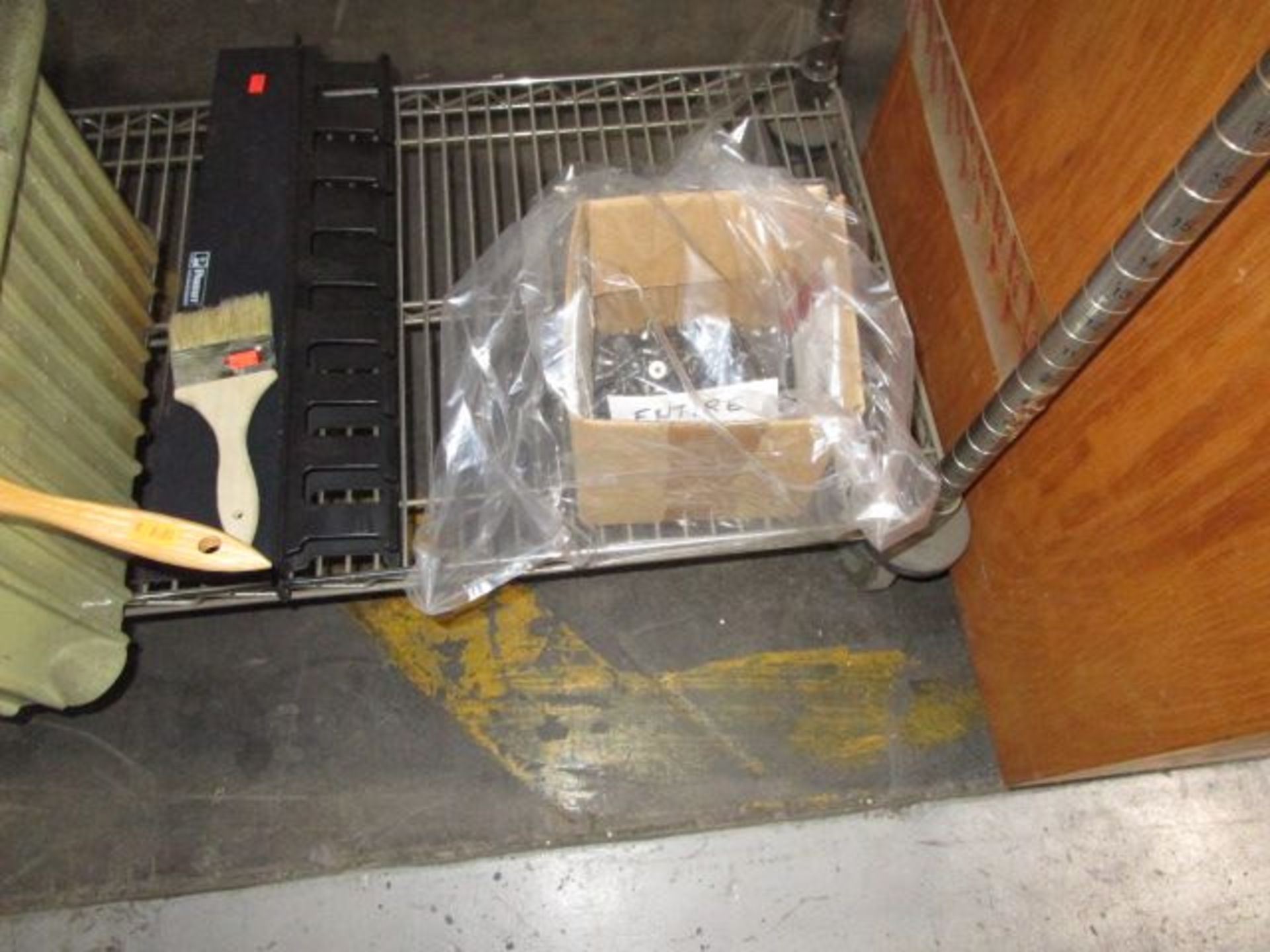 SHELVING UNIT OF CORD/ROPE, BOX OF CHASSIS, PLASTIC FITTINGS - Image 9 of 9