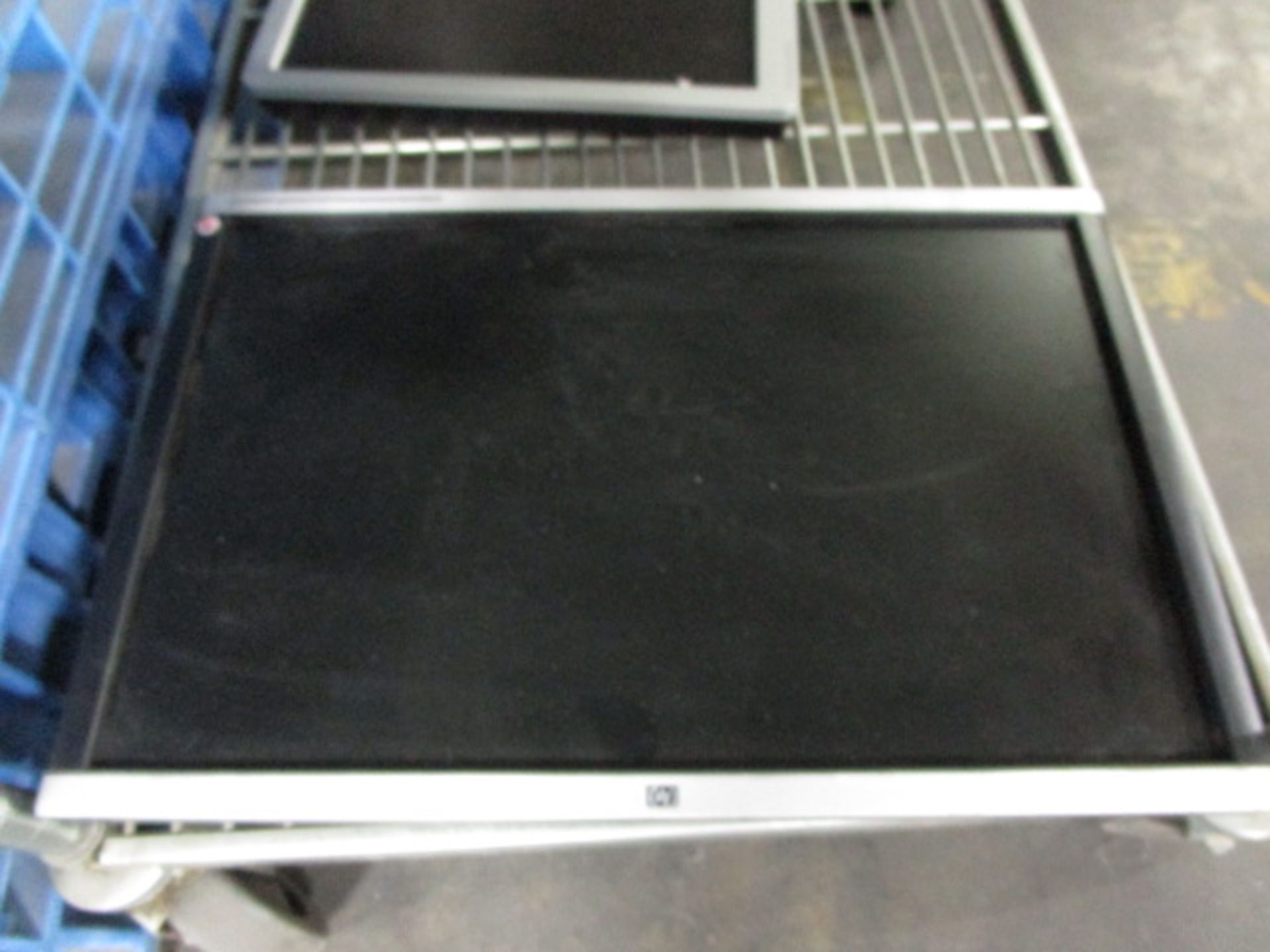 RACK OF DELL & HP MONITORS - Image 8 of 8