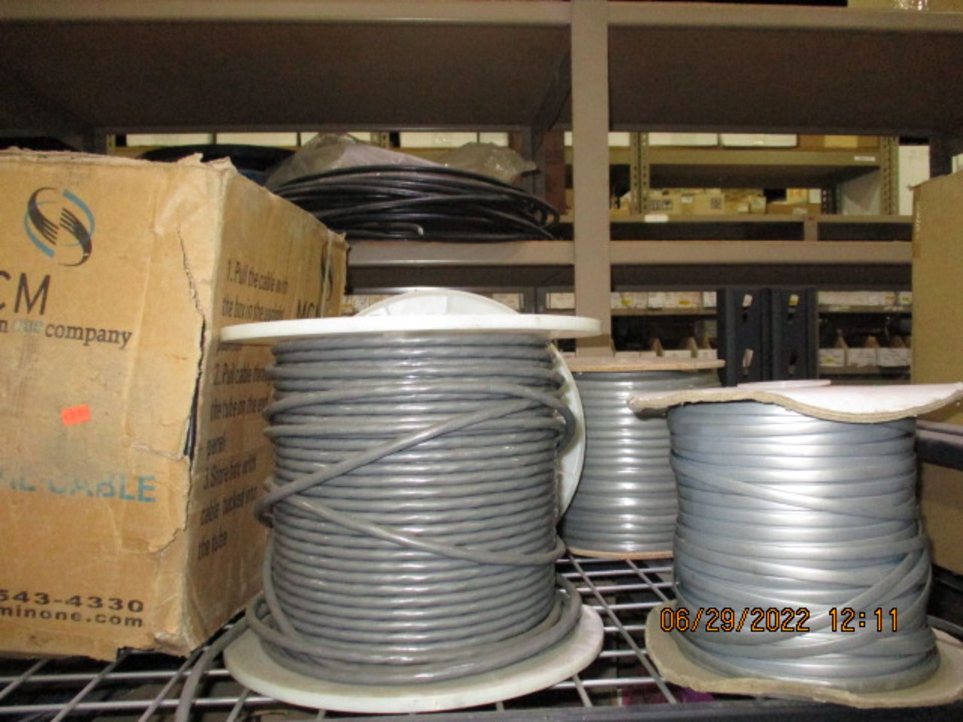 CONTENTS OF SHELVING UNIT CONSISTING OF ASSORTMENT OF CABLE/WIRE - Image 4 of 10