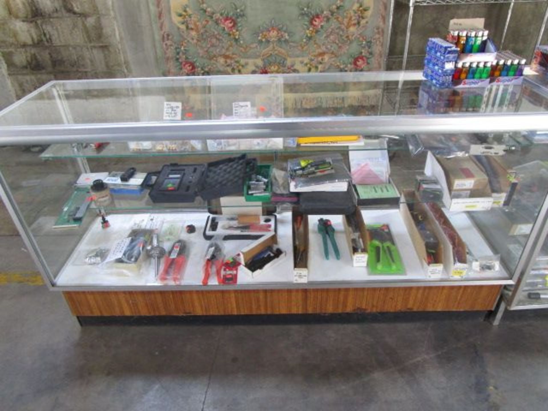 DISPLAY CASE W/ CONTENTS ASSORTMENT OF ELECTRONICS/ACCESSORIES