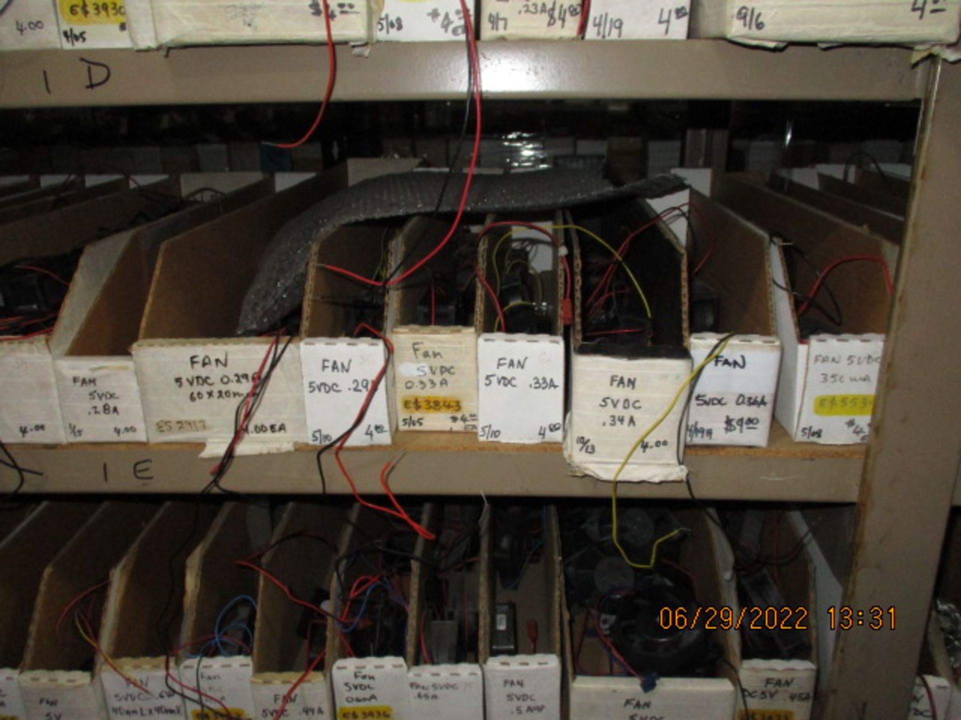 CONTENTS OF SHELVING UNIT CONSISTING OF ASSORTMENT OF FANS - Image 13 of 19