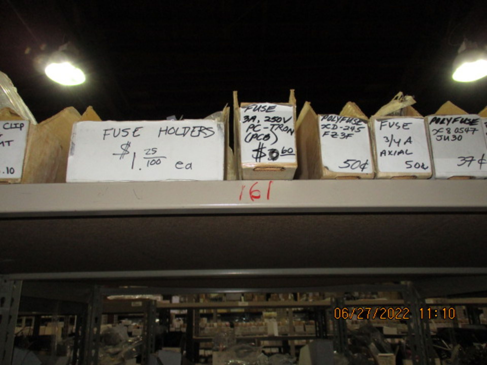 CONTENTS OF SHELVING UNIT CONSISTING OF ASSORTED FUSE HOLDERS - Image 2 of 7