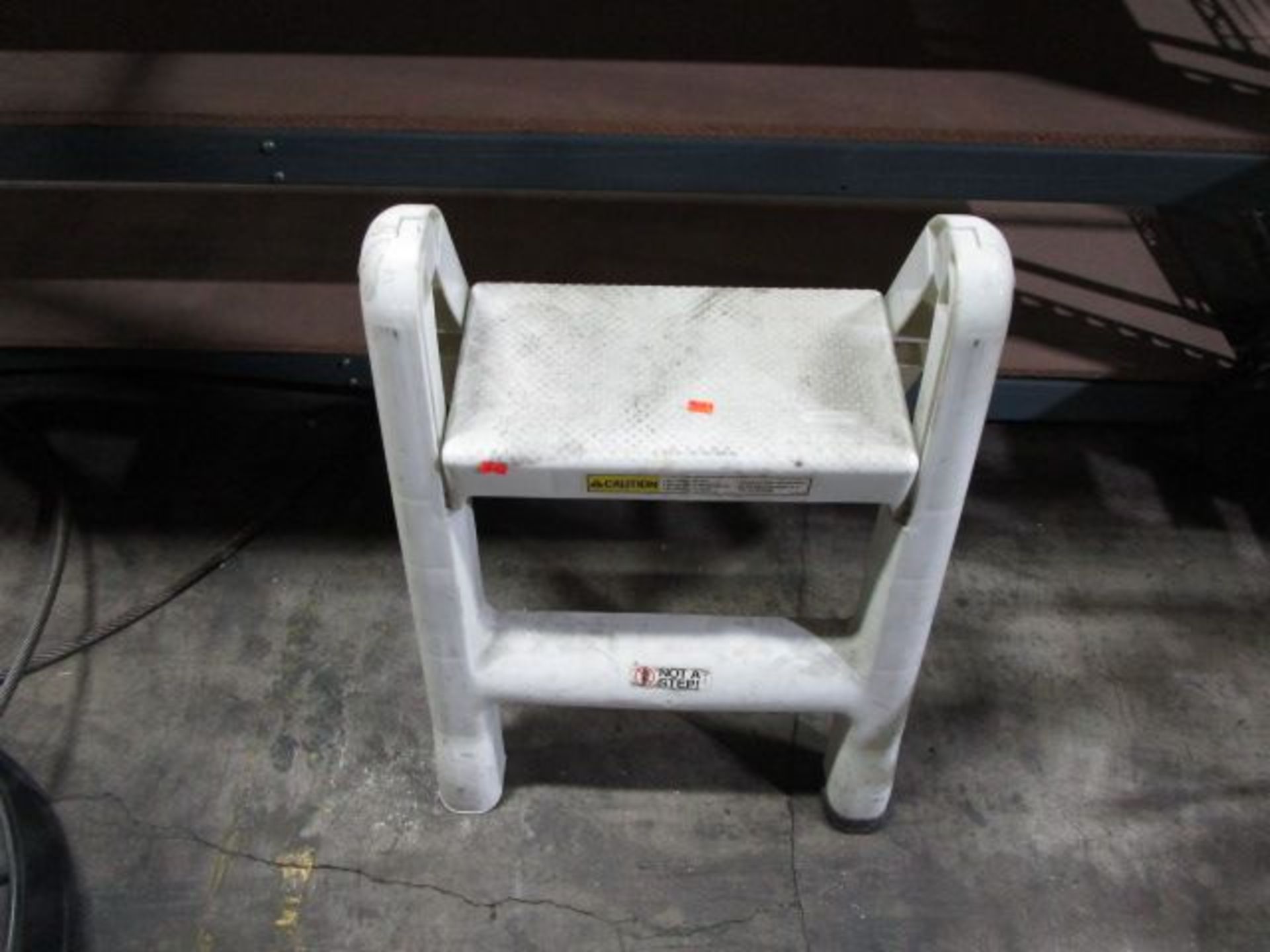 LOT TO INLCUDE STEP STOOL