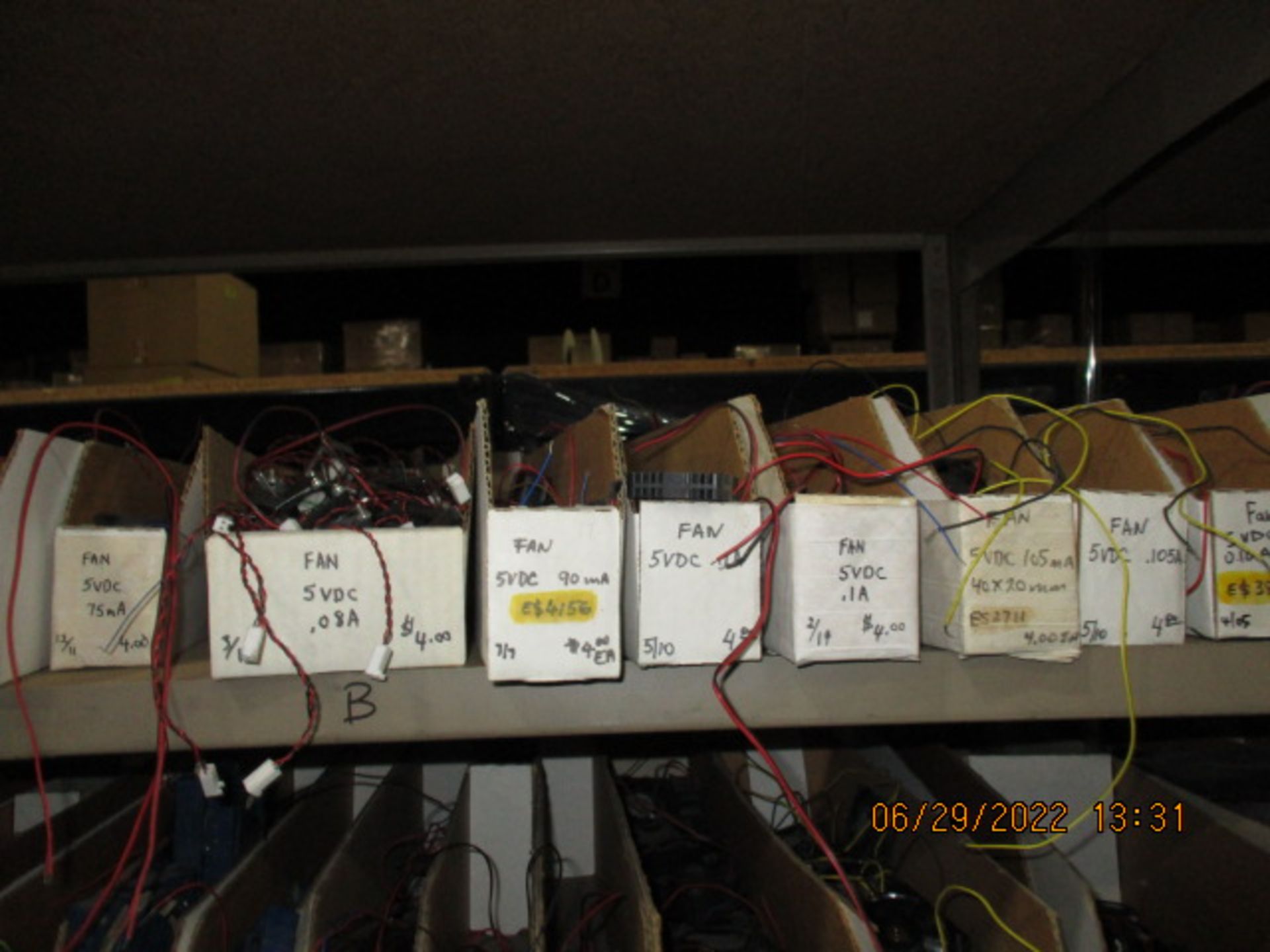 CONTENTS OF SHELVING UNIT CONSISTING OF ASSORTMENT OF FANS - Image 3 of 19
