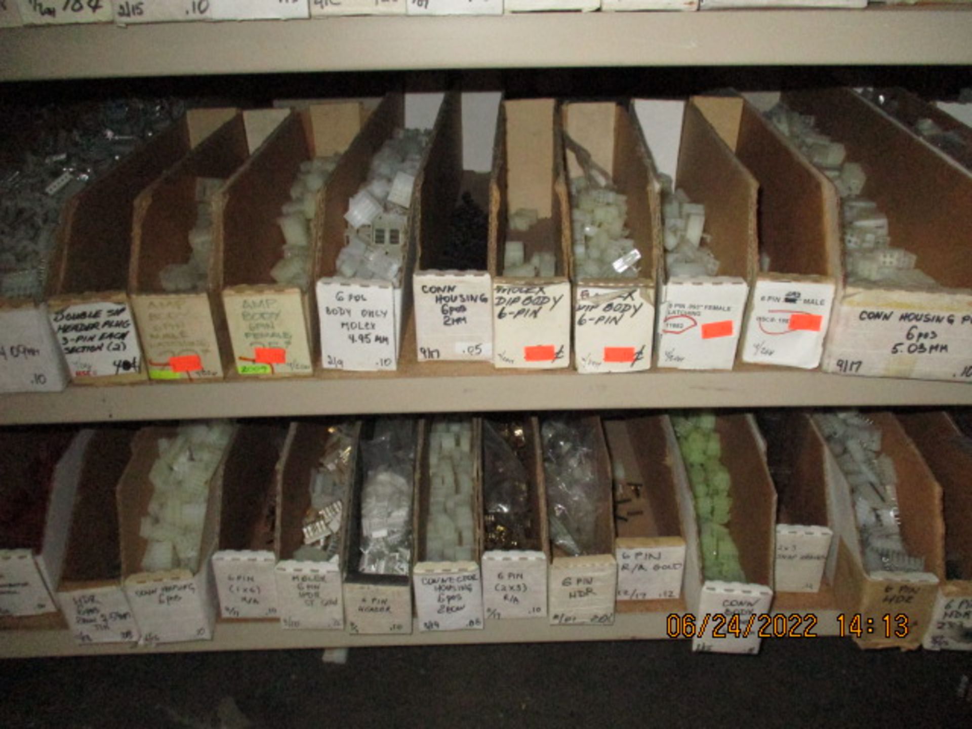 CONTENTS OF SHELVING UNIT CONSISTING OF 6 PIN CONNECTORS - Image 6 of 6