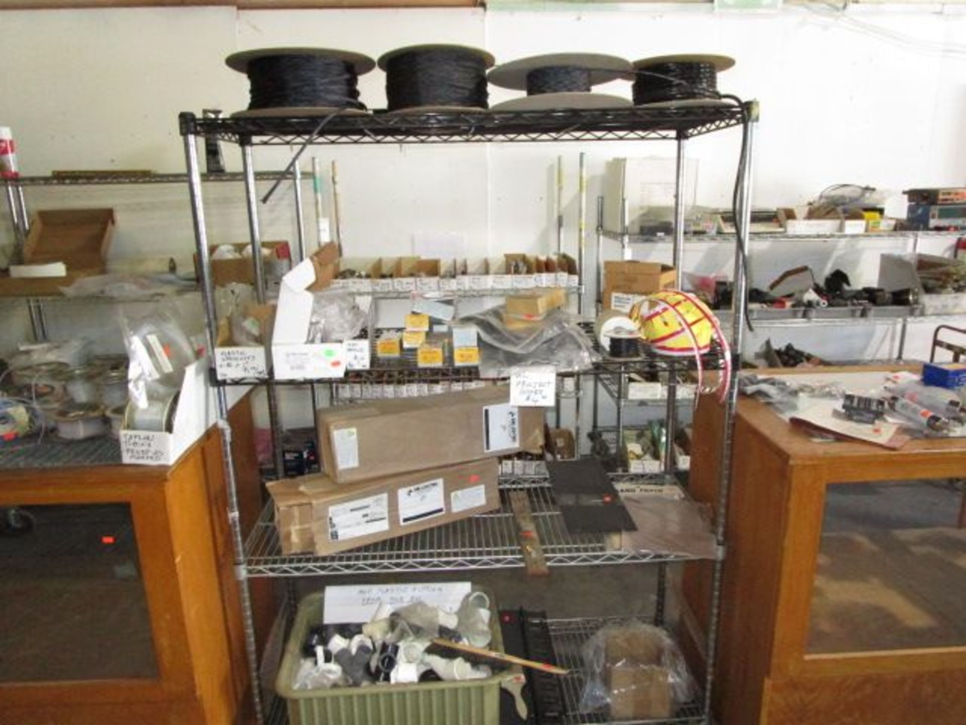 SHELVING UNIT OF CORD/ROPE, BOX OF CHASSIS, PLASTIC FITTINGS