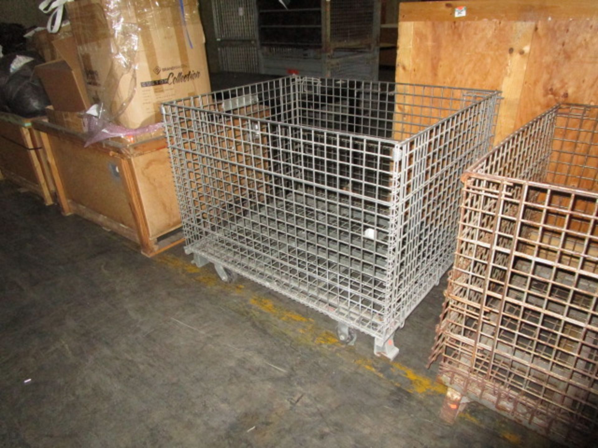 LOT TO INLCUDE LARGE METAL CAGE - Image 4 of 4
