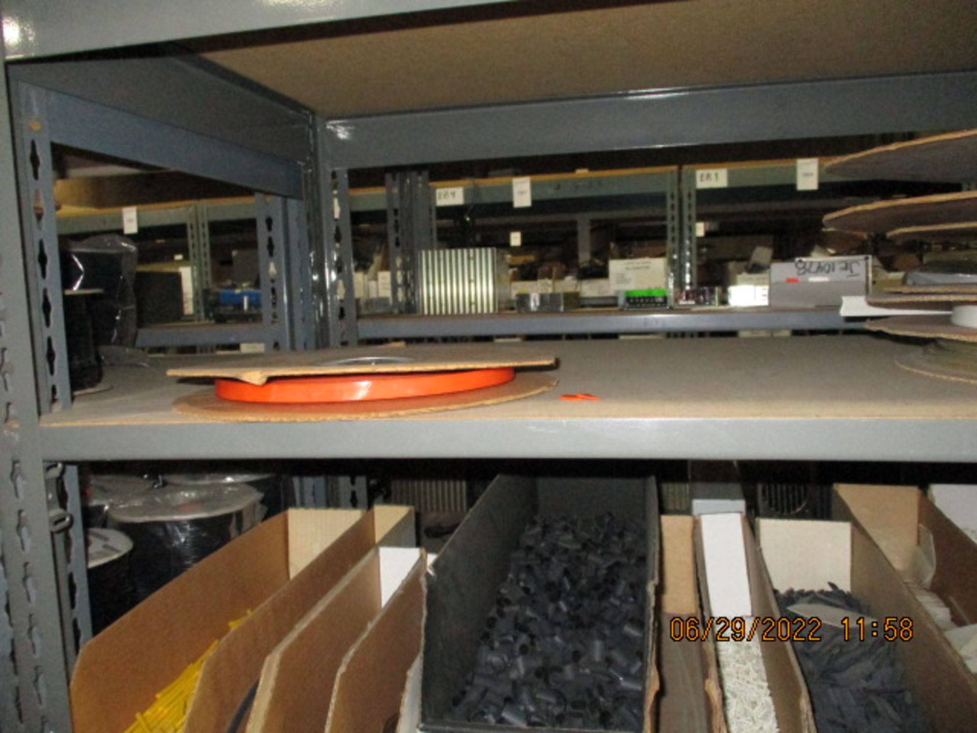 CONTENTS OF SHELVING UNIT CONSISTING OF ASSORTMENT OF TUBING AND HEATSINKS - Image 4 of 15