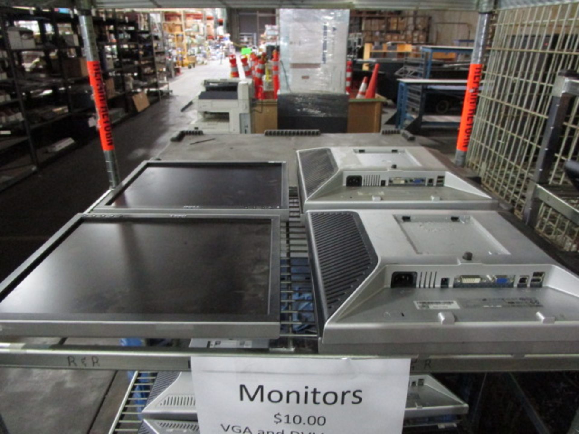 RACK OF DELL & HP MONITORS - Image 3 of 8
