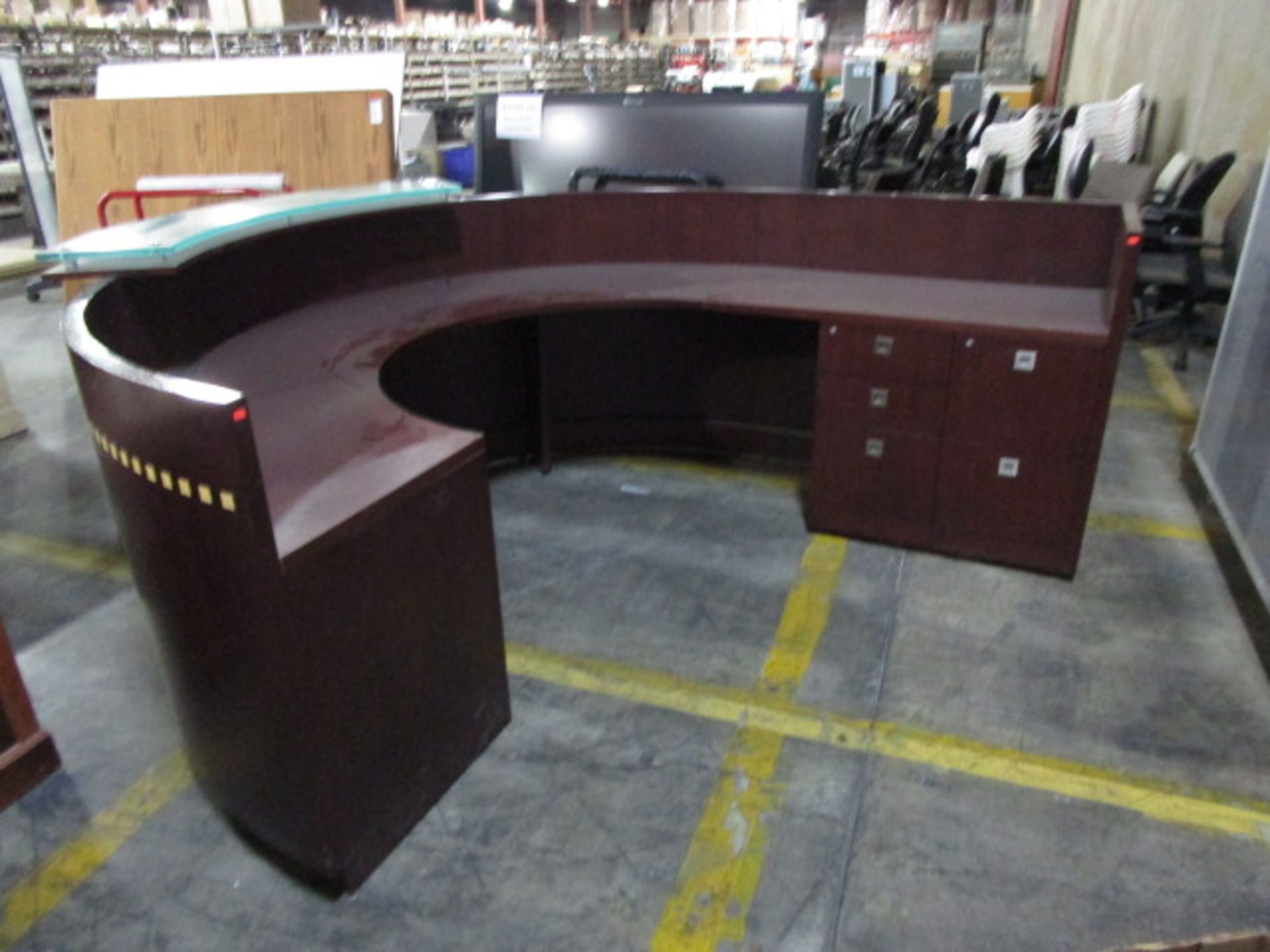 LOT TO INLCUDE RECEPTIONIST FRONT OFFICE DESK/UNIT - Image 4 of 5