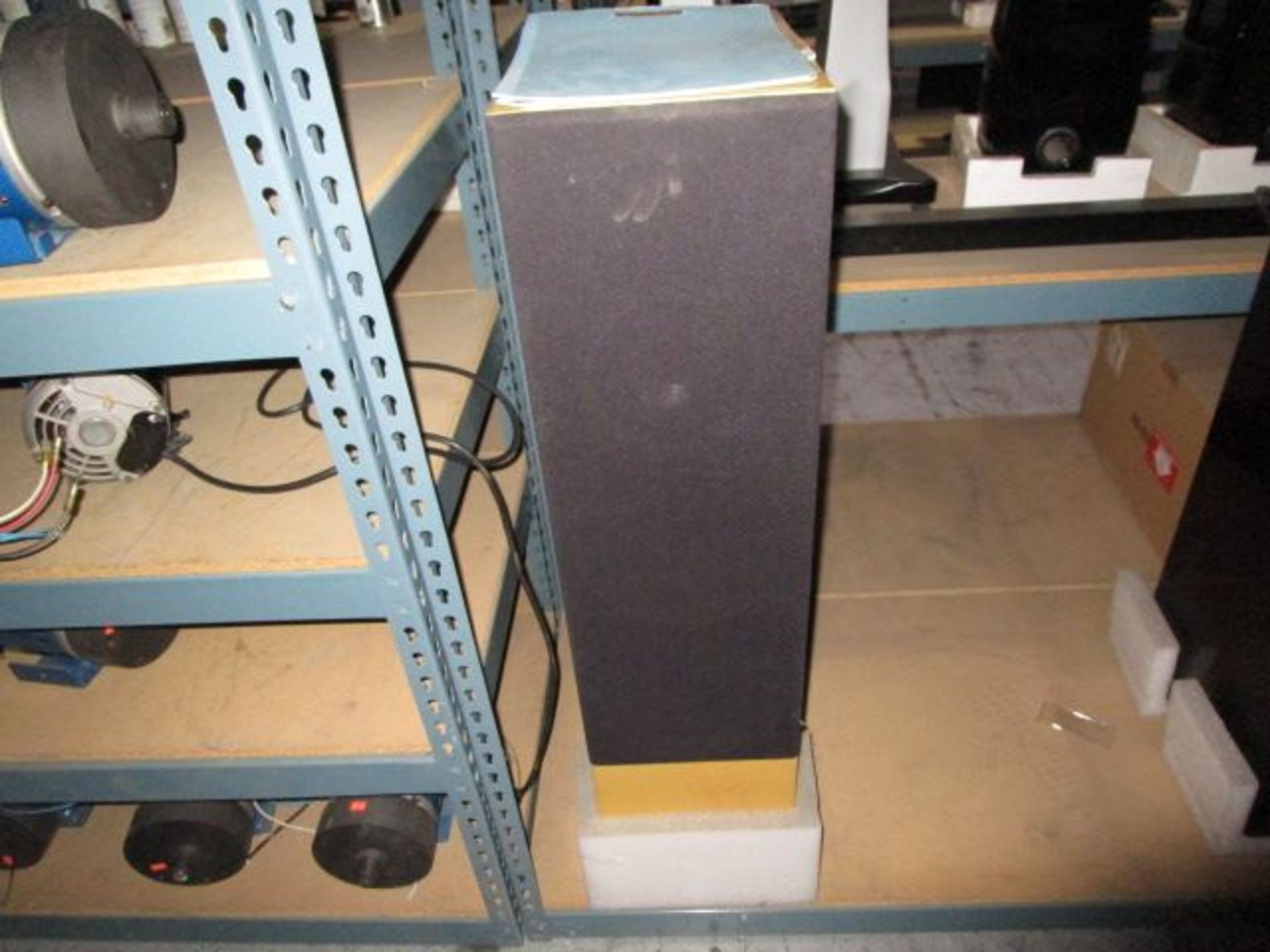 SHELVING UNIT OF RECEIVER SYSTEMS AND SPEAKERS - Image 8 of 8