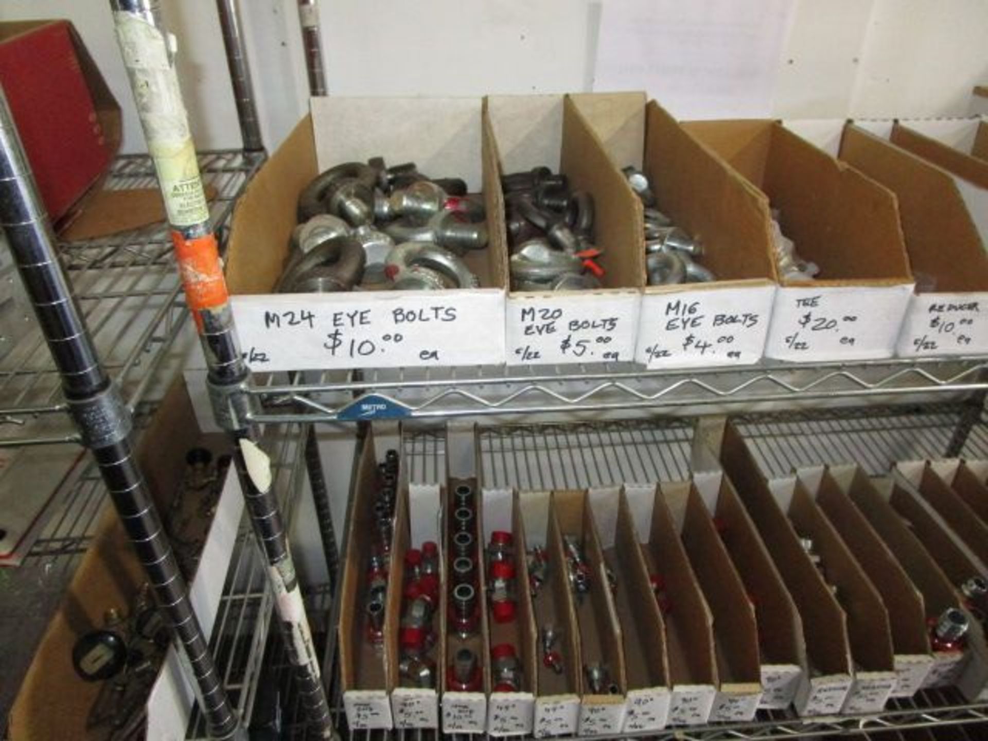 SHELVING UNIT OF BOLTS, QUICK RELEASES, 90 DEGREE CAPS