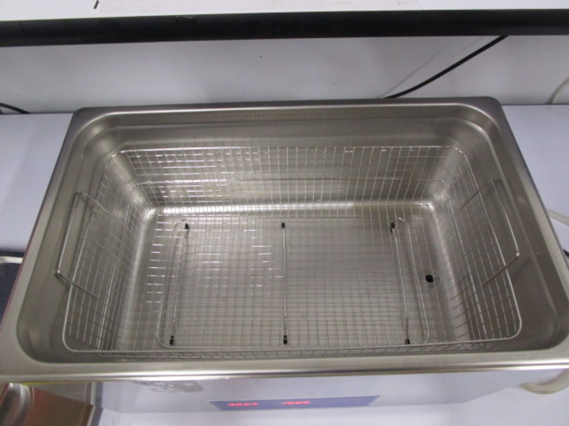 JPS-100A DIGITAL ULTRASONIC CLEANER - Image 4 of 7