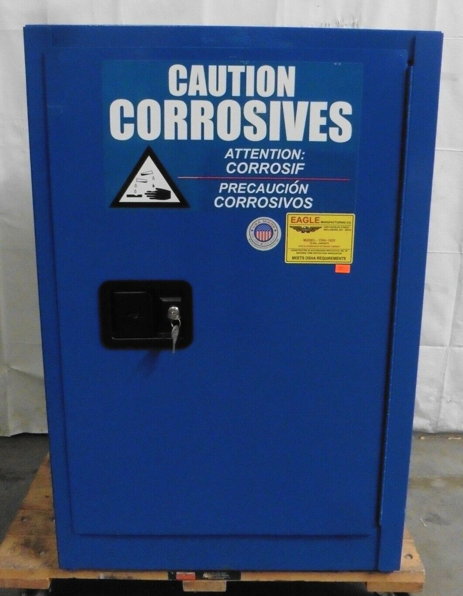 Eagle Manufacturing CRA 1925 Acid & Corrosives Storage Cabinet 12 Gallon - Image 2 of 2