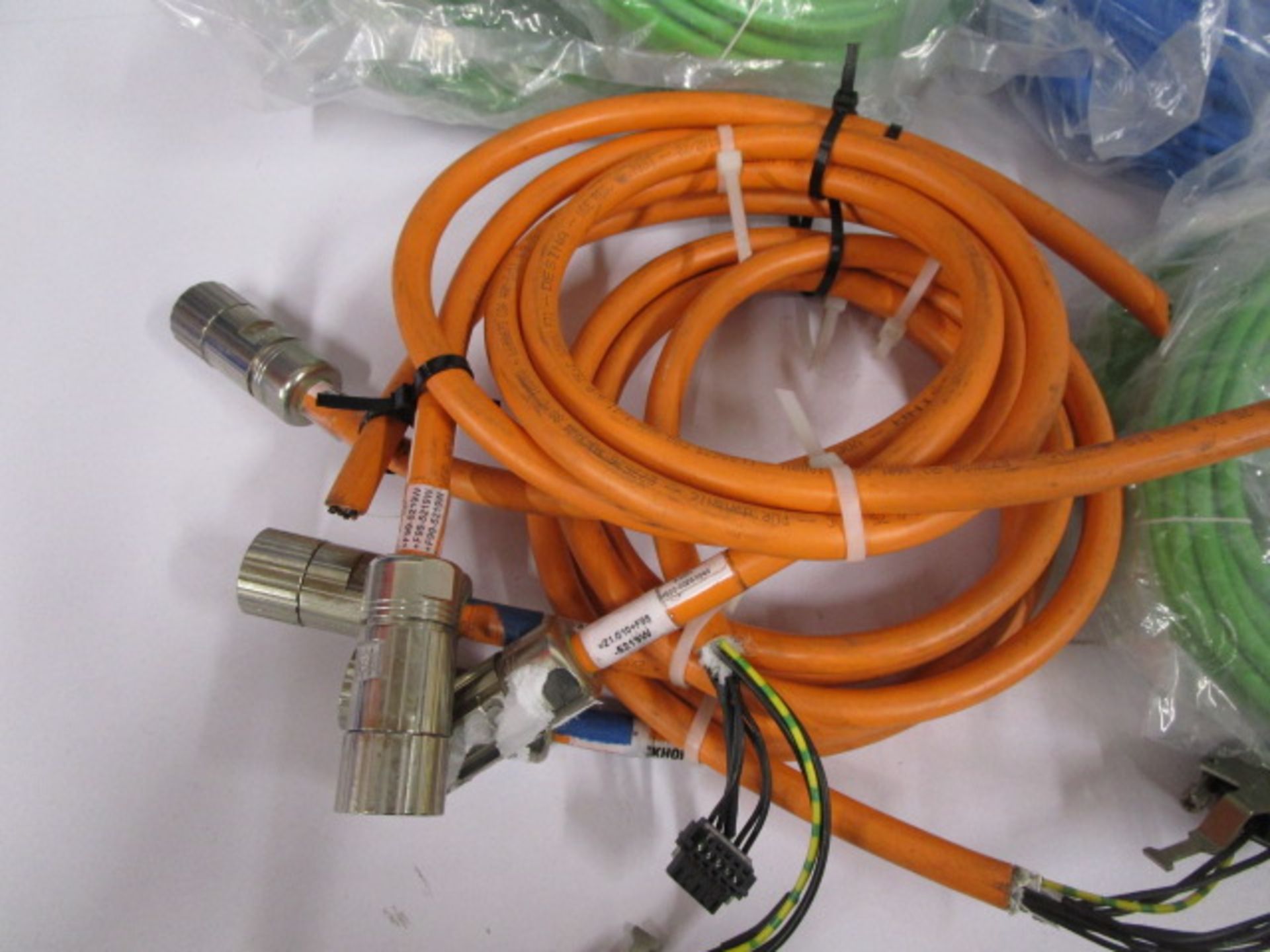 LOT TO INCLUDE: ASSORTMENT OF CABLE - Image 6 of 8
