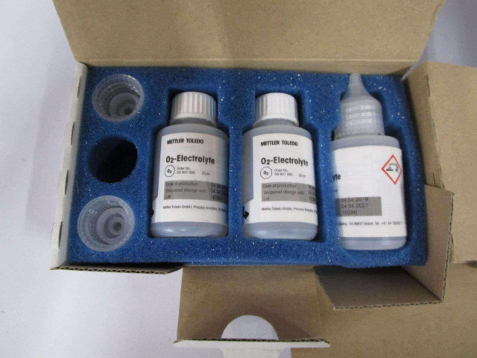 QUANTITY OF 3 METTLER TOLEDO 02-ELECTROLYTE PACKS - Image 2 of 5