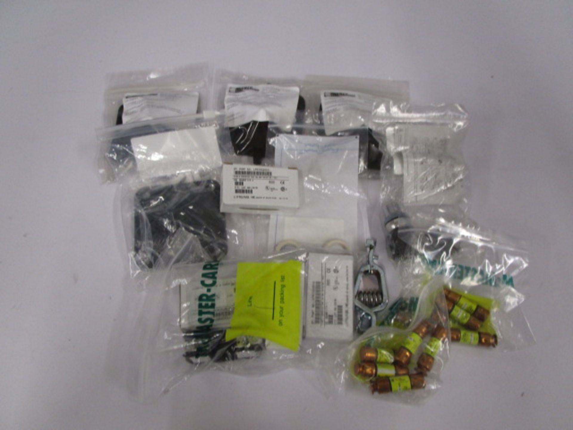 LOT TO INCLUDE: REPLACEMENT RUBBER PADDING FOR DIAPHRAMS AND FUSES