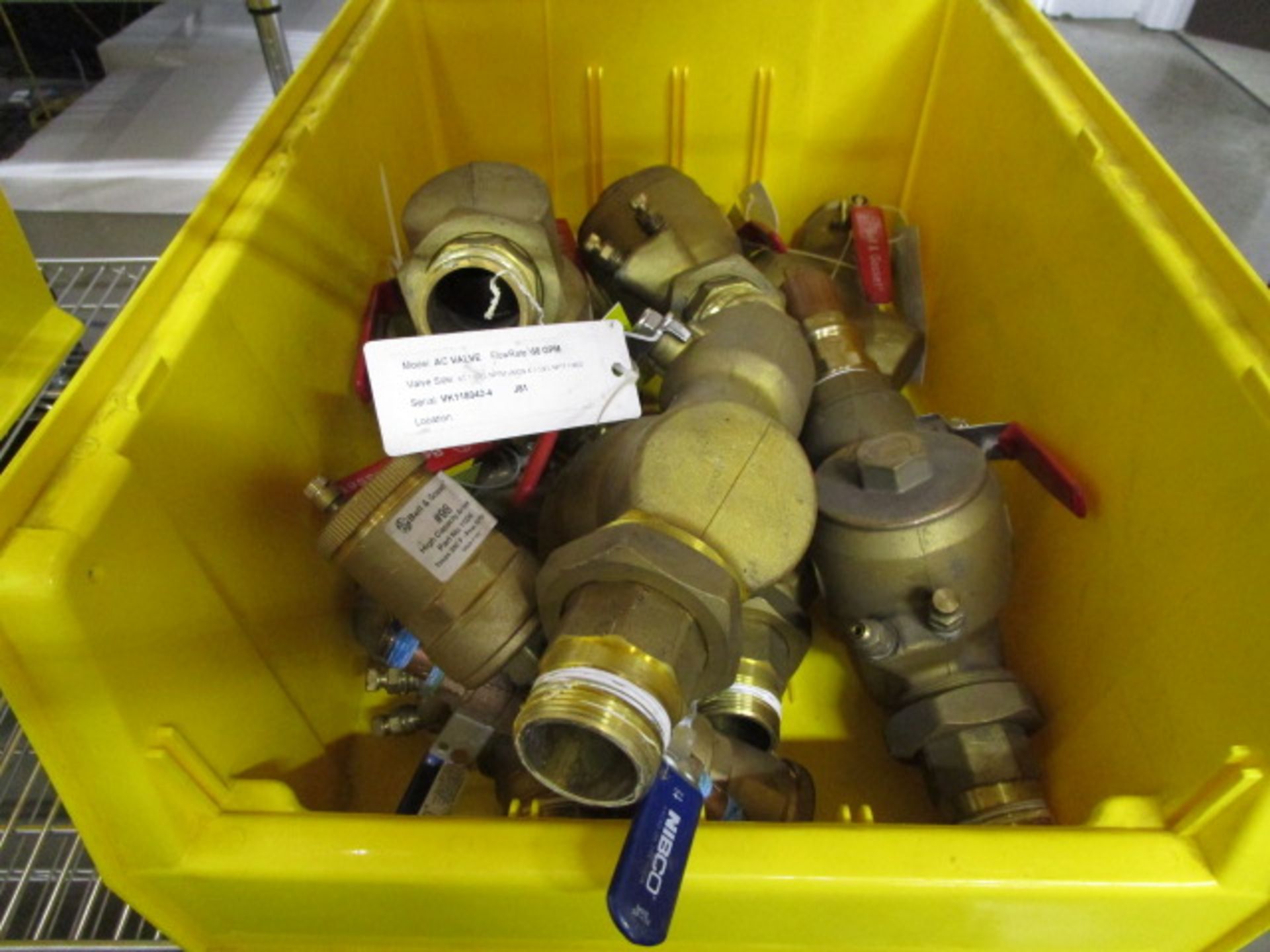 LOT TO INCLUDE: Assortment of BELL & GOSSETT 98 High Capacity Air Vent and BELL & GOSSETT AC Valve - Image 5 of 5
