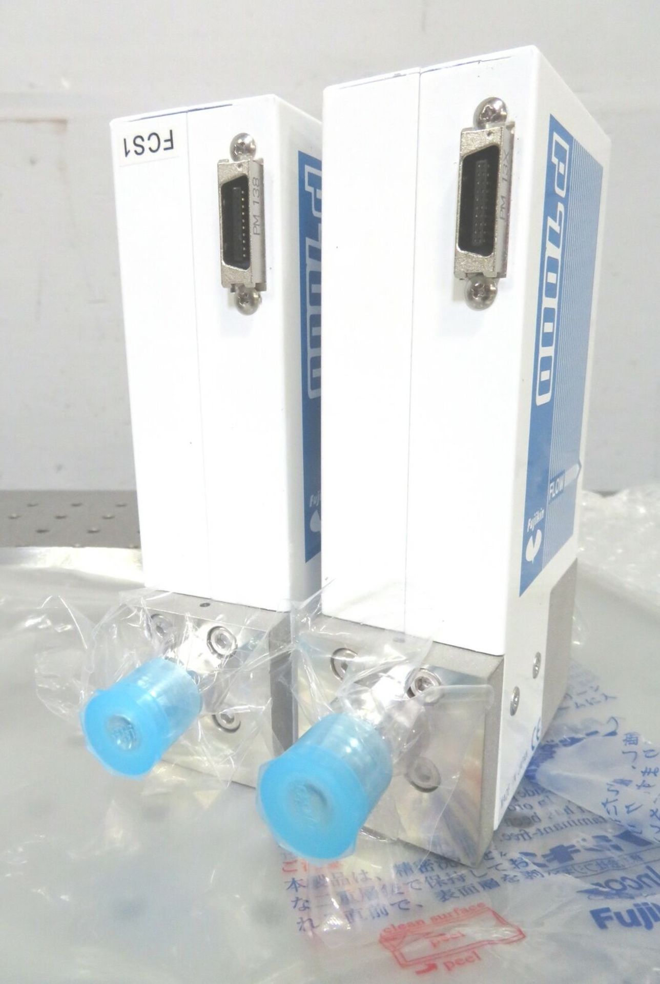 Lot (2) Fujikin P7000 Mass Flow Controller FCSP7002-4J2-F10A-CTW 20kPaG º"VCR - Image 2 of 2