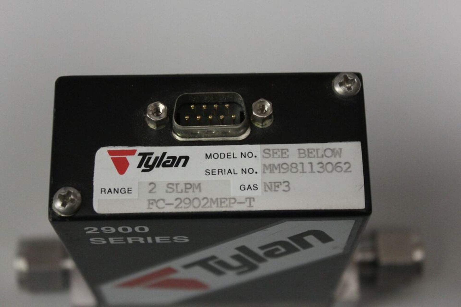 Tylan 2900 Series FC-2900MEP-T 2 SLPM NF3 Gas Mass Flow Controller - Image 2 of 3