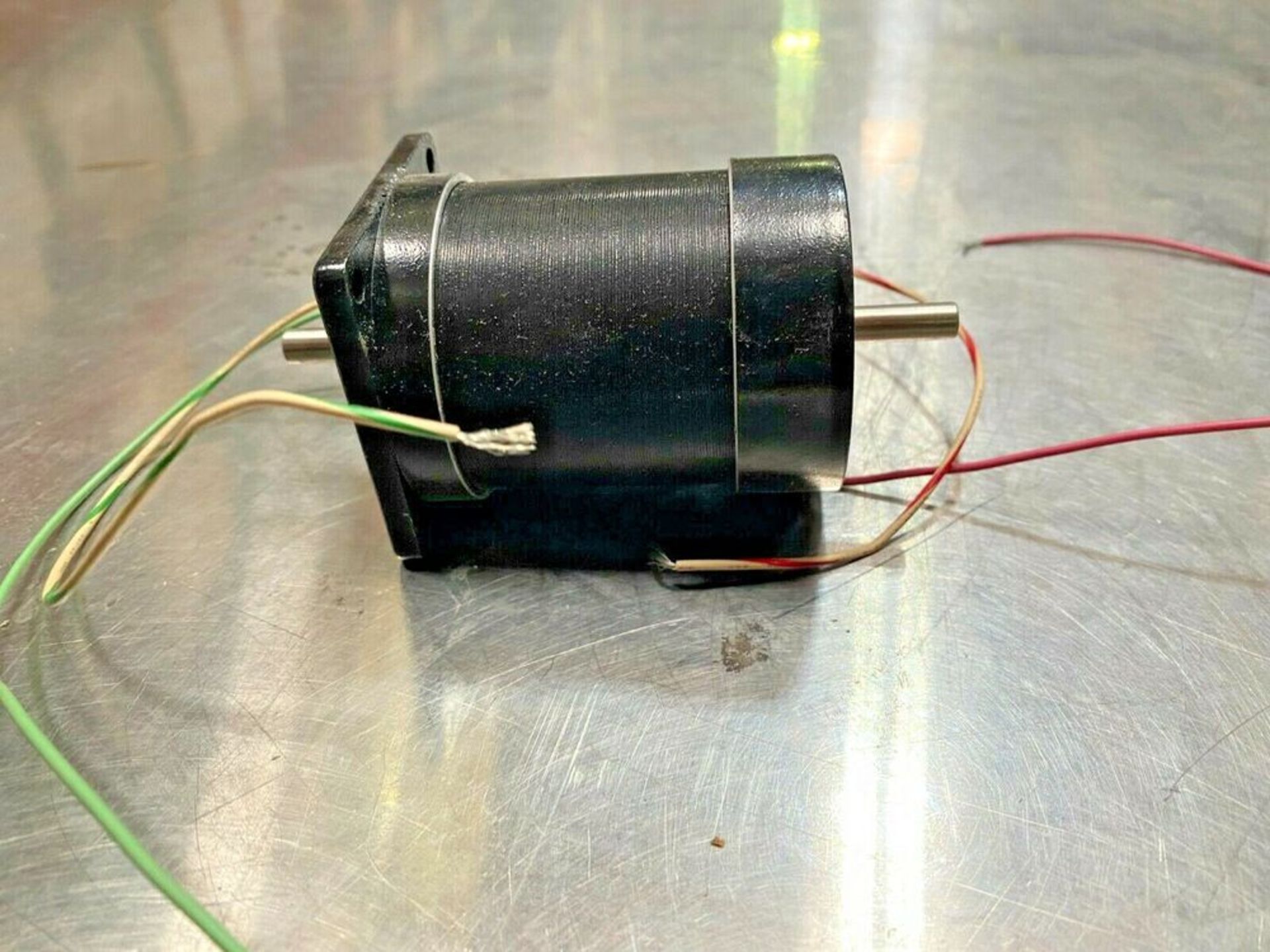 Mycom Nyden PS468-12B 7.5V 1.4A 1.8 Deg/Step 4-Phase Stepping Motor - Stepper - Image 2 of 3