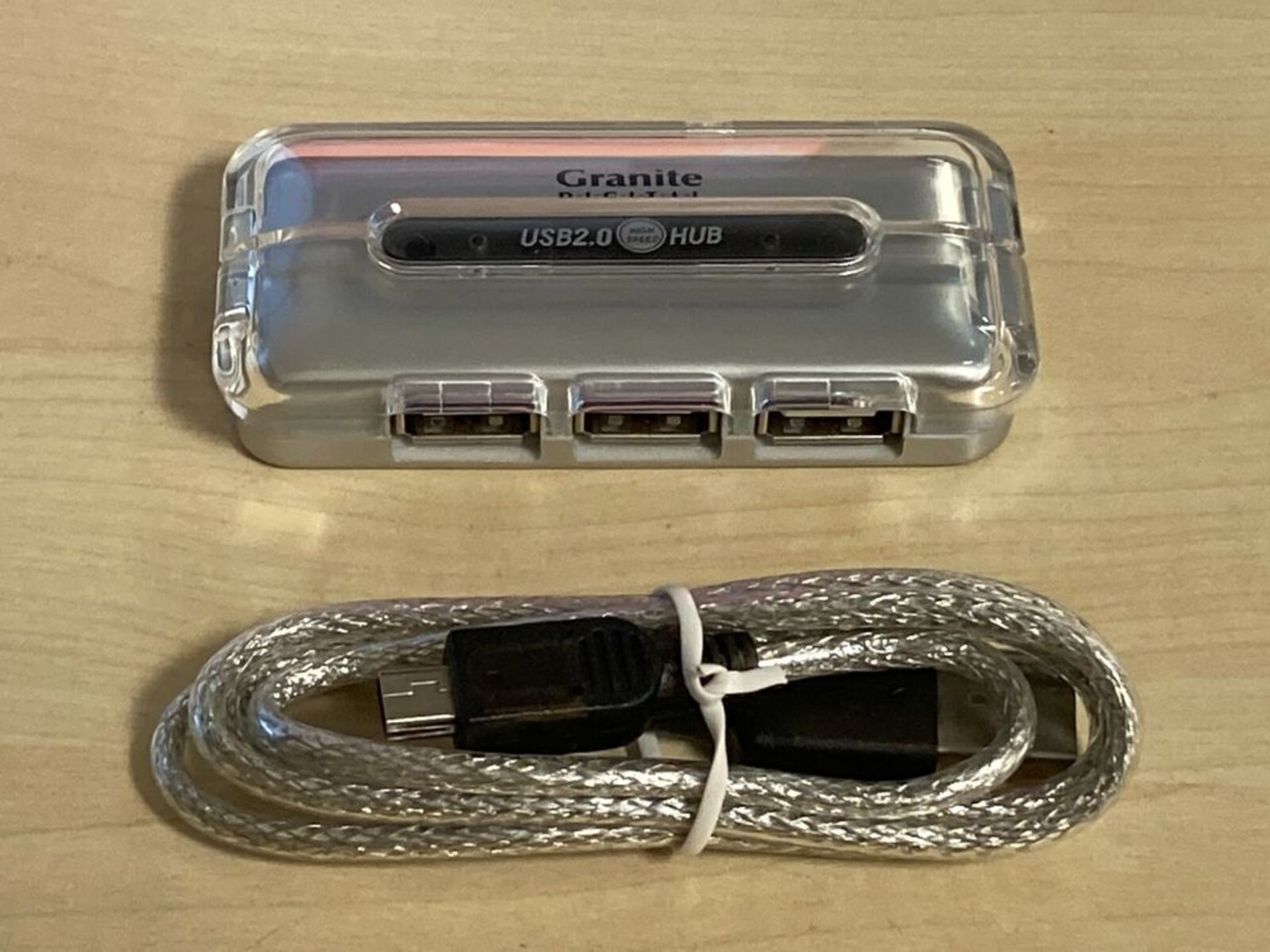 BOX OF 30 - Granite Digital 4-Port USB 2.0 Hub with USB A to Mini B Cable 1156 - Image 5 of 5