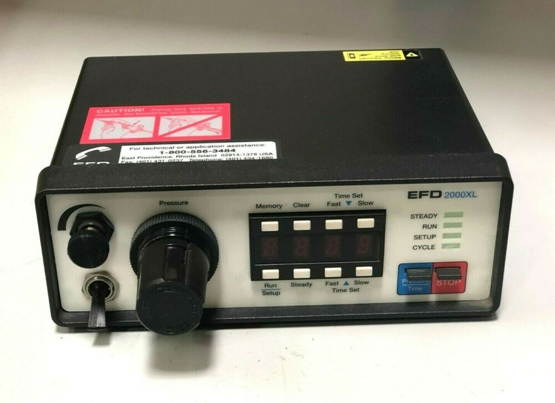 EFD 2000XL Fluid Dispenser - Dispensing System