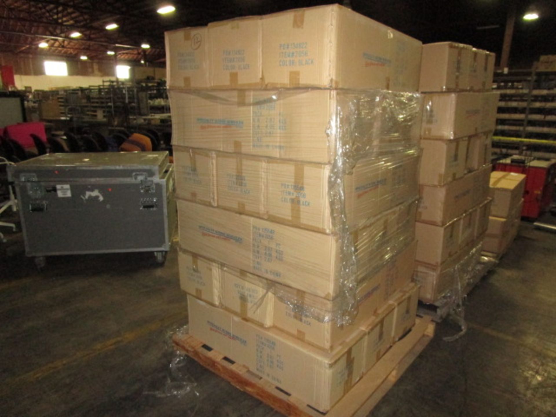 PALLET CONTAINING CONTENTS OF MAGAZINE RACKS - Image 2 of 3