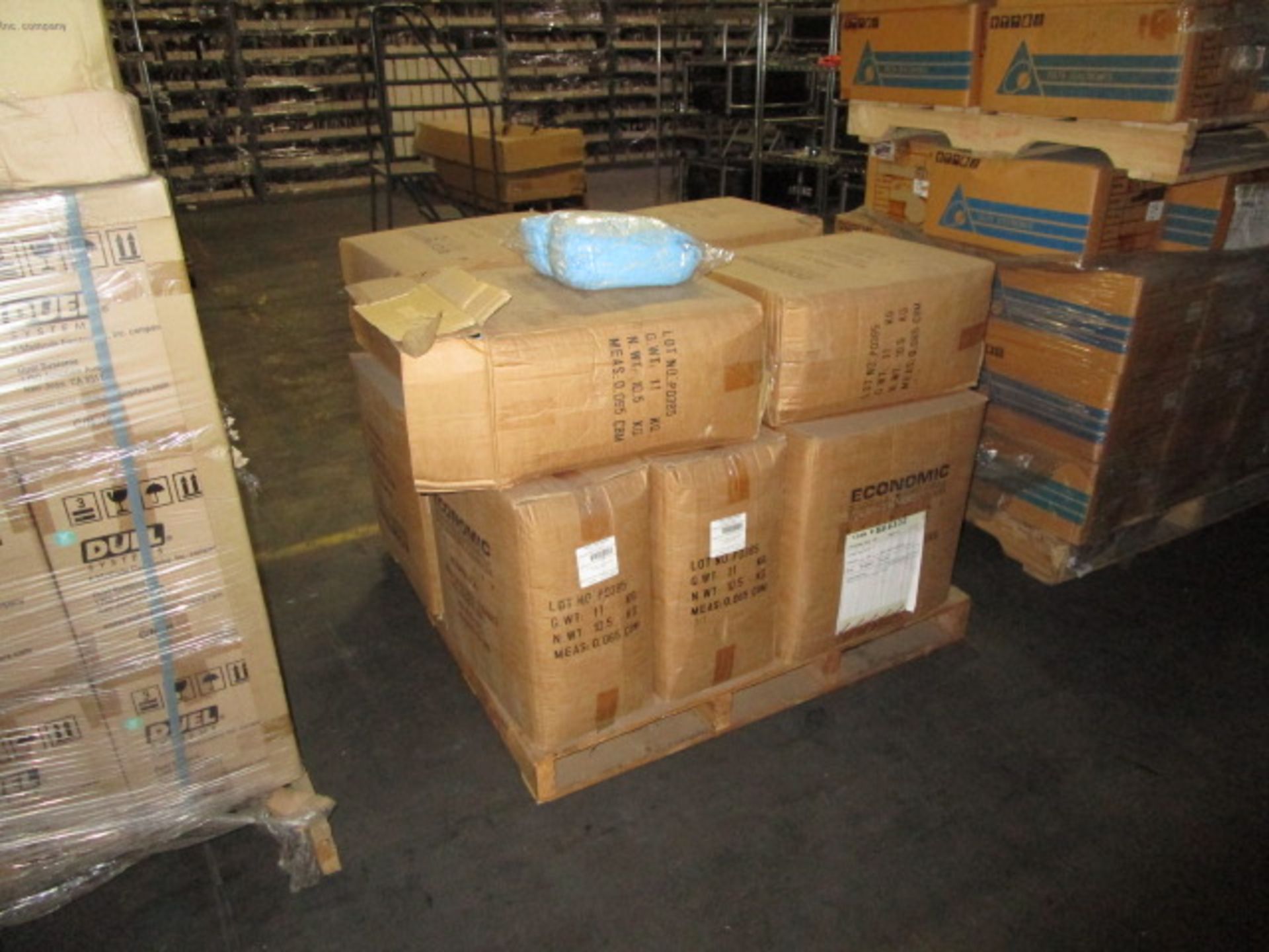 PALLET CONTAINING CONTENTS OF ECONOMIC NON-SKID BLUE SHOE COVERS - Image 2 of 4